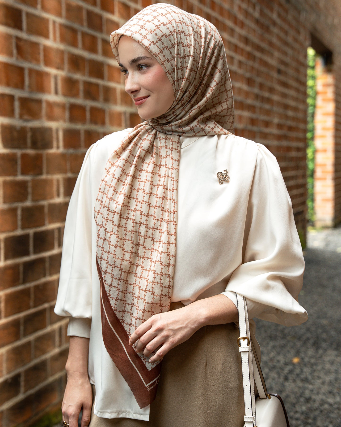 Serenite Scarf