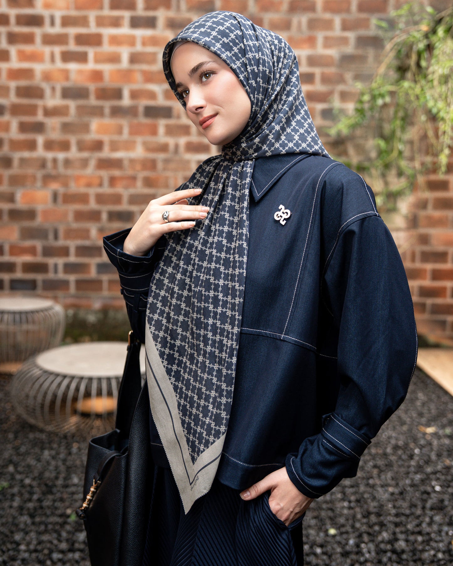 Serenite Scarf