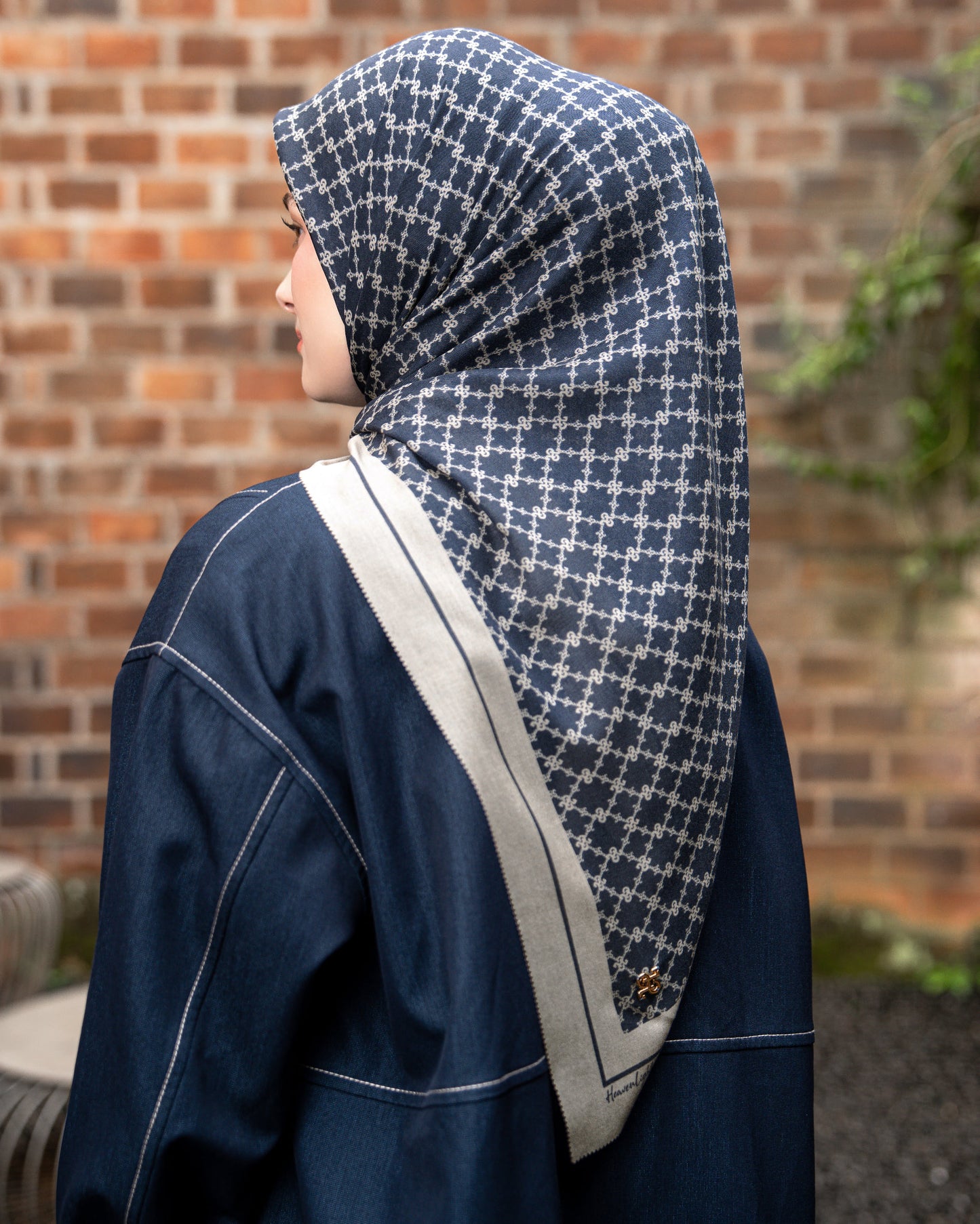 Serenite Scarf