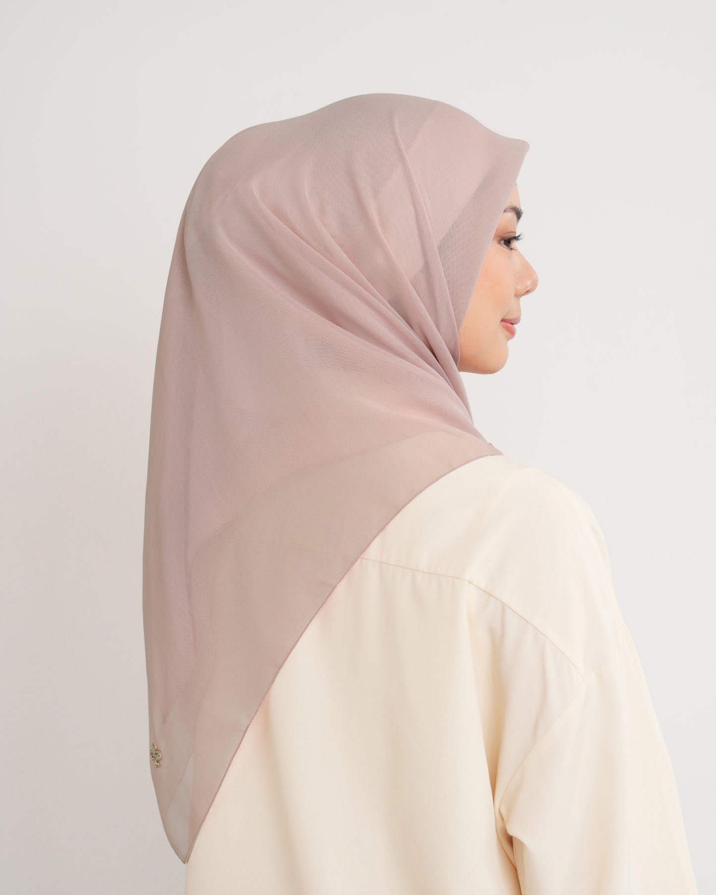 New HL Paris with Diamond Logo