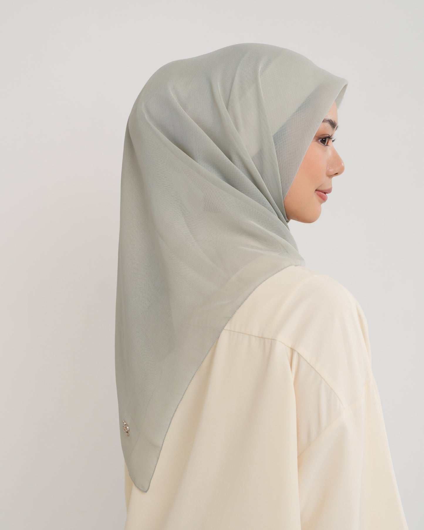 New HL Paris with Diamond Logo