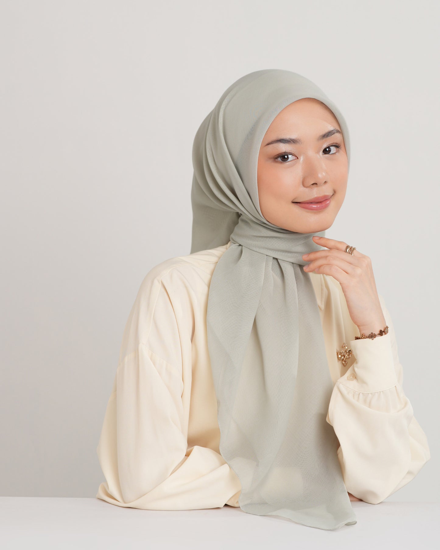 New HL Paris with Diamond Logo