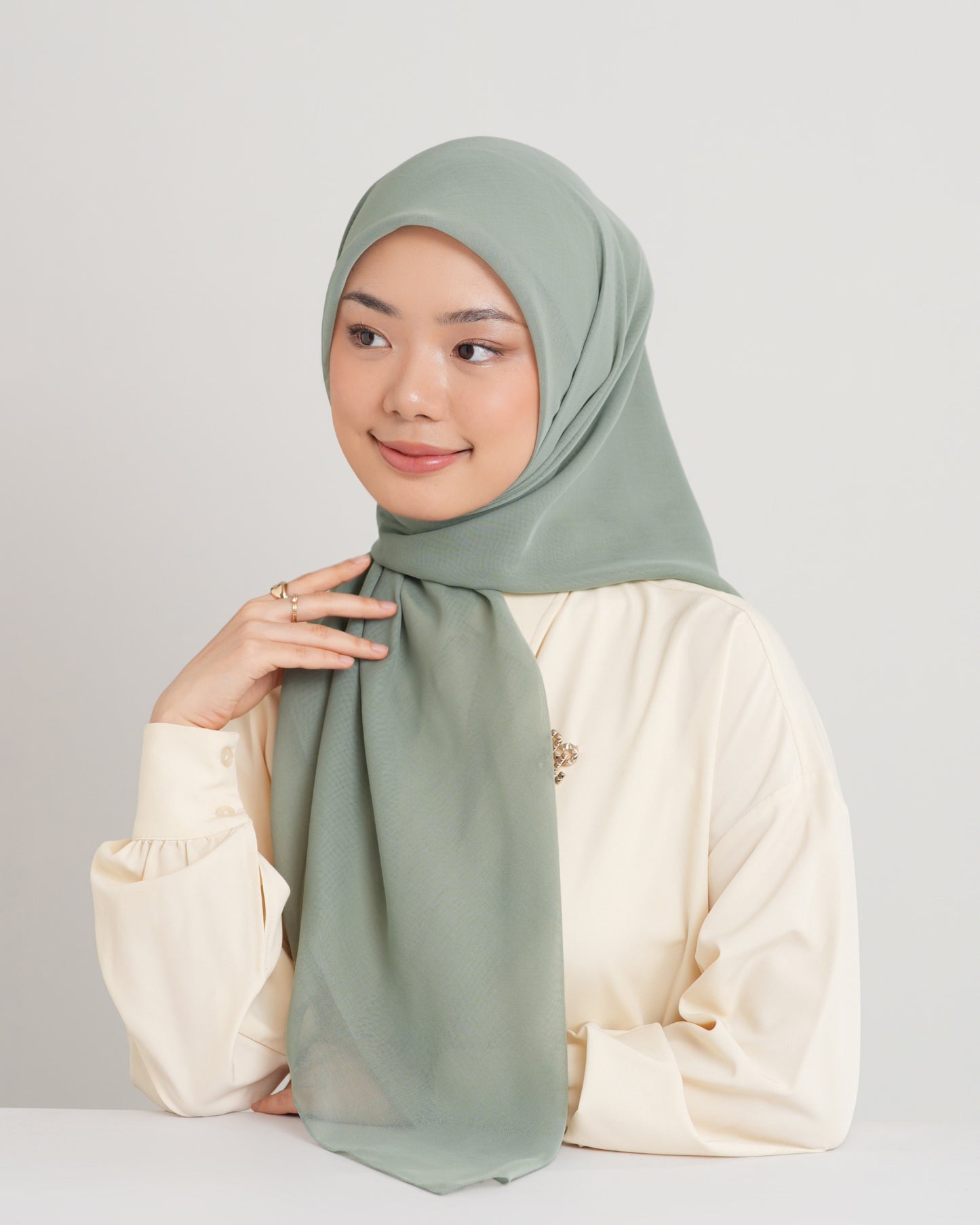 New HL Paris with Diamond Logo