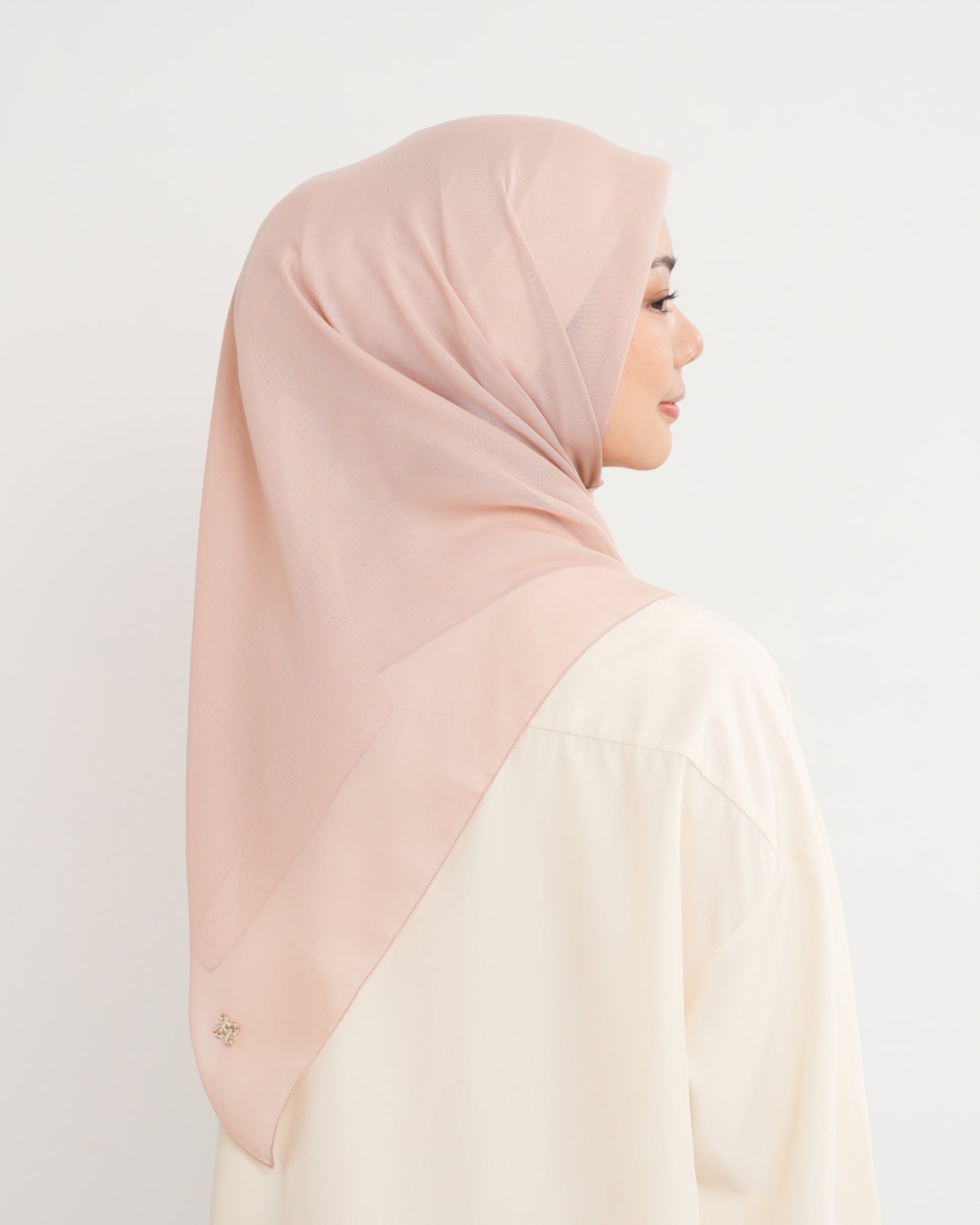 New HL Paris with Diamond Logo