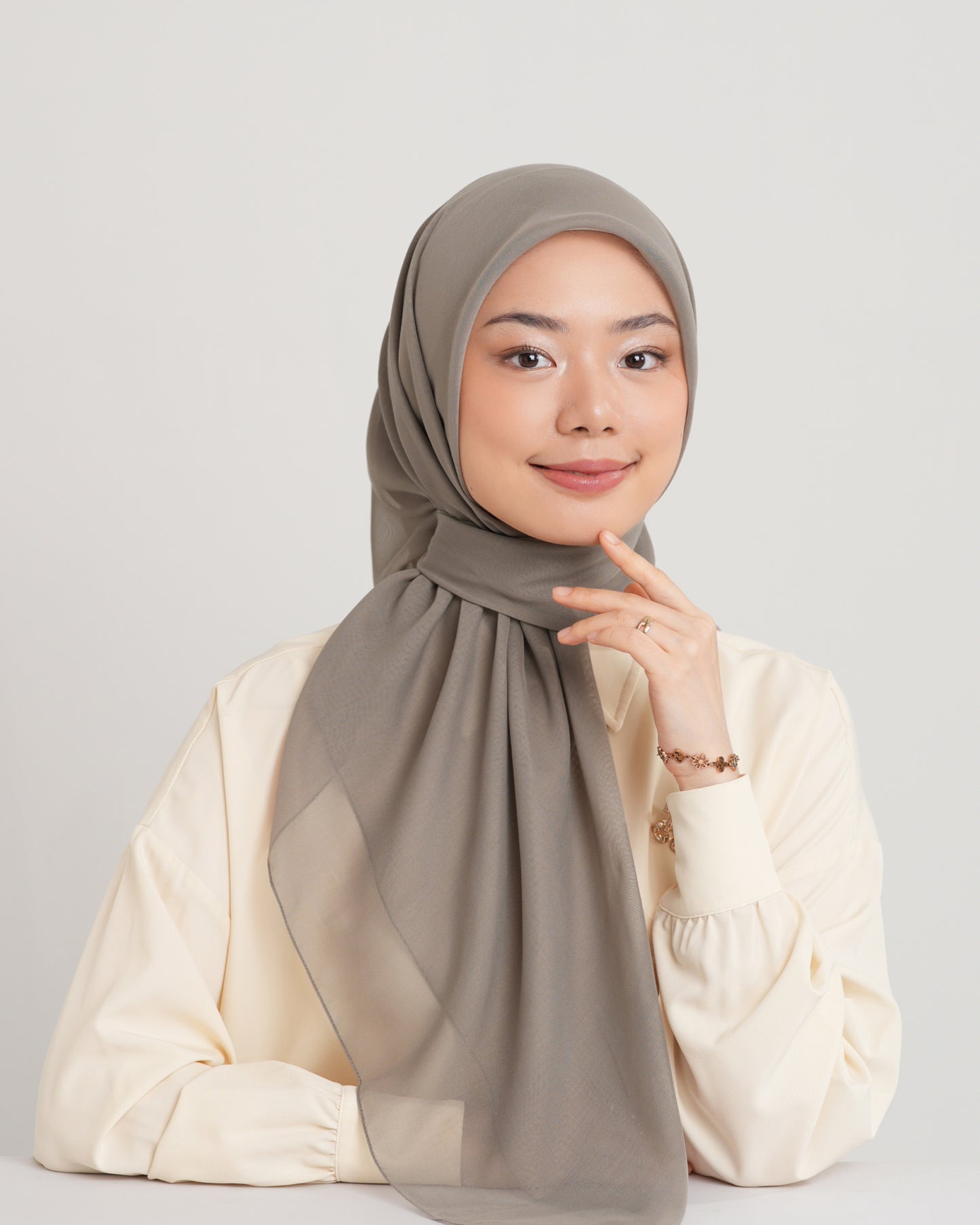 New HL Paris with Diamond Logo