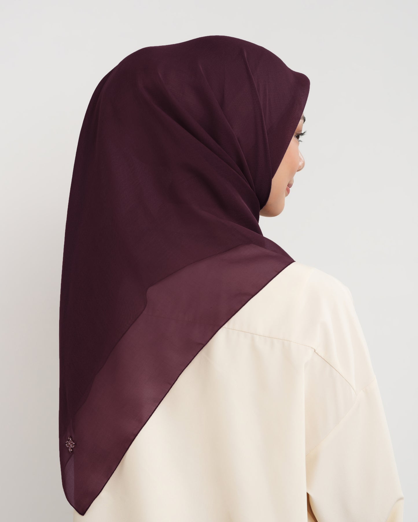 New HL Paris with Diamond Logo