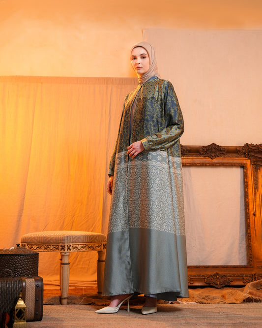 Mahira Outer