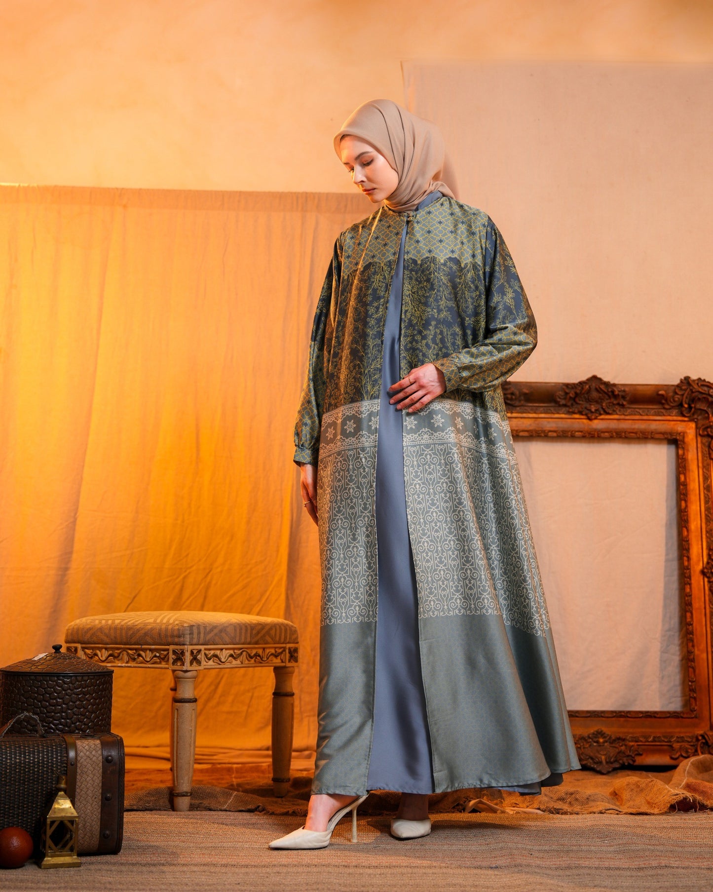 Mahira Outer
