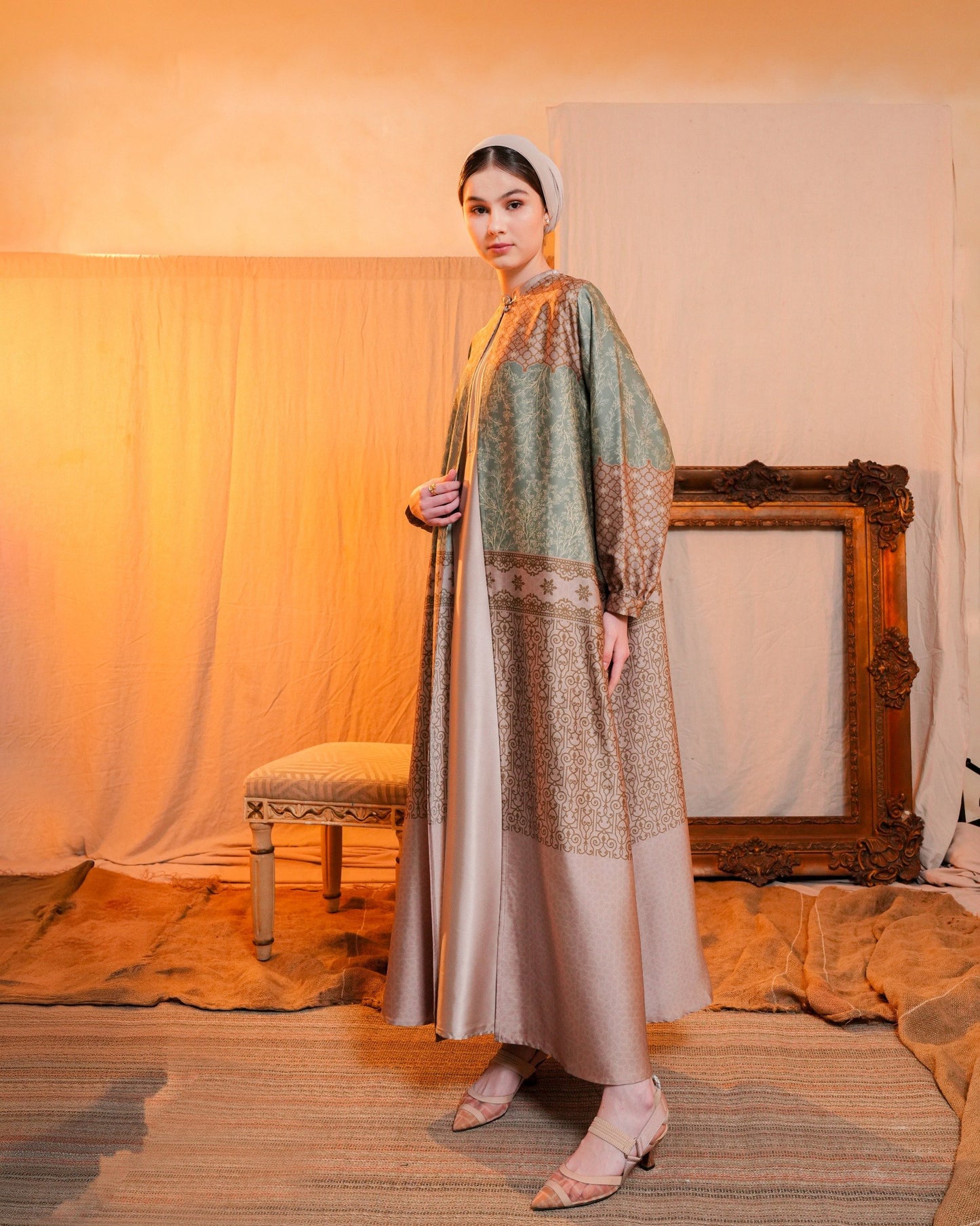 Mahira Outer