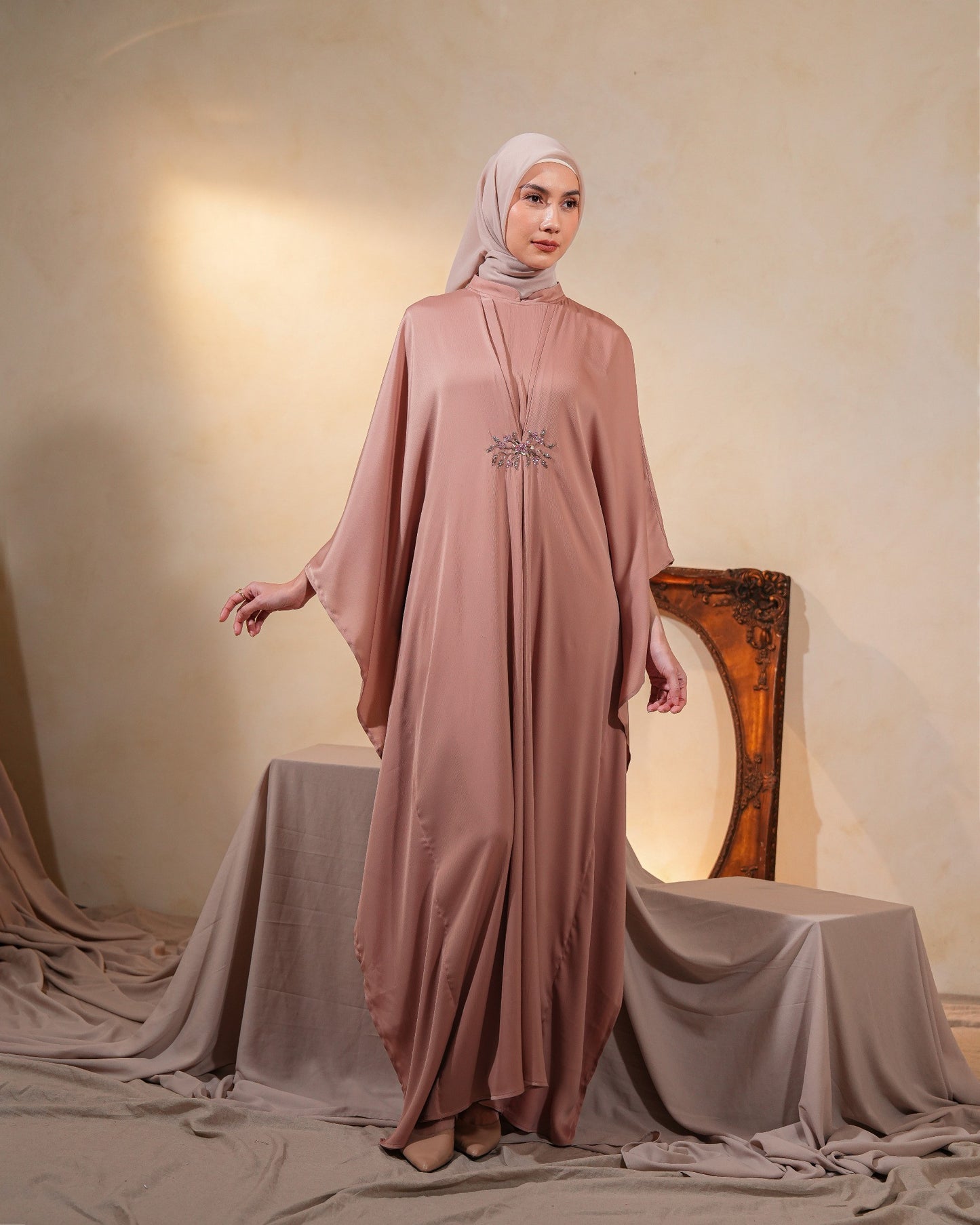 Kyrena Kaftan Privé