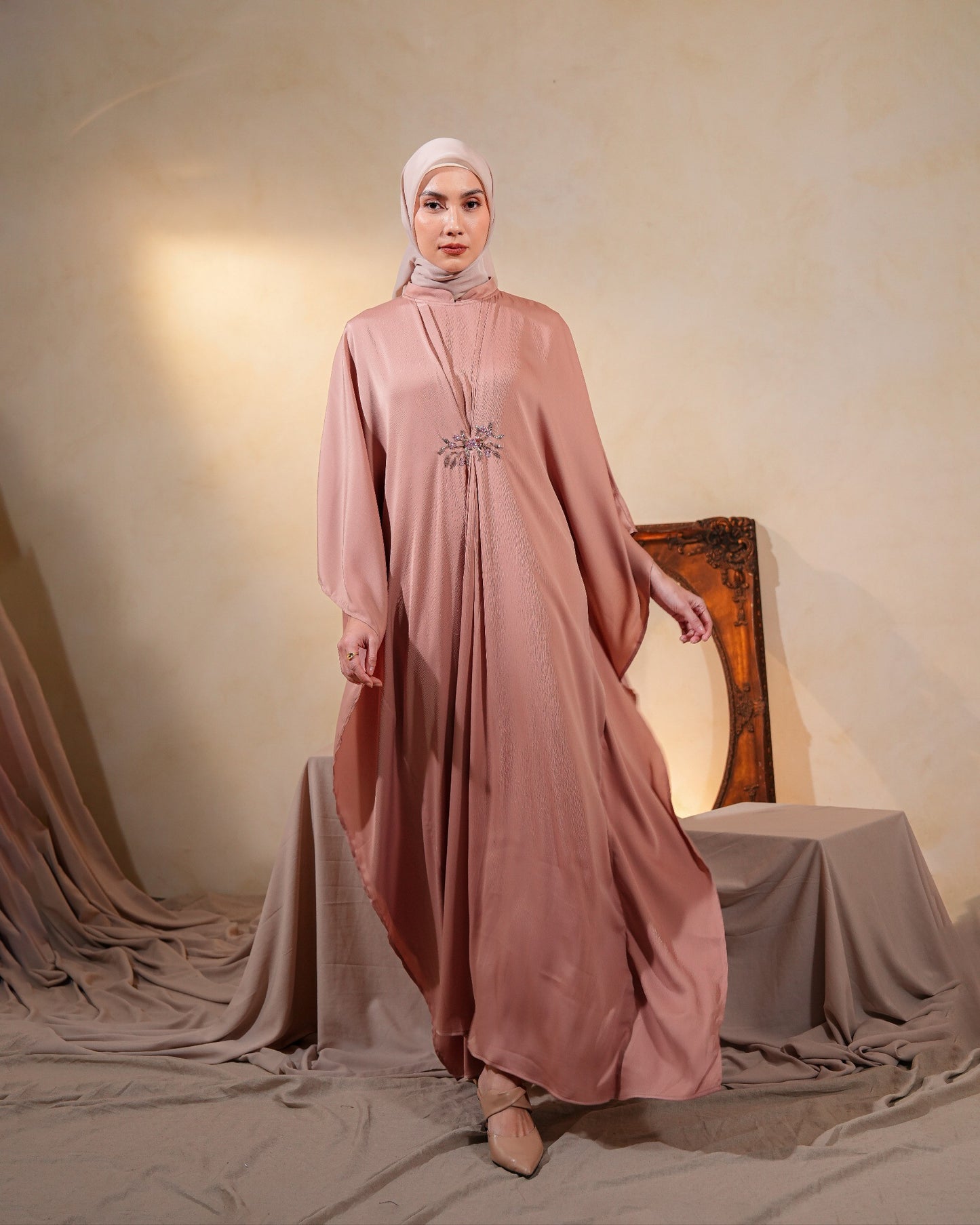 Kyrena Kaftan Privé