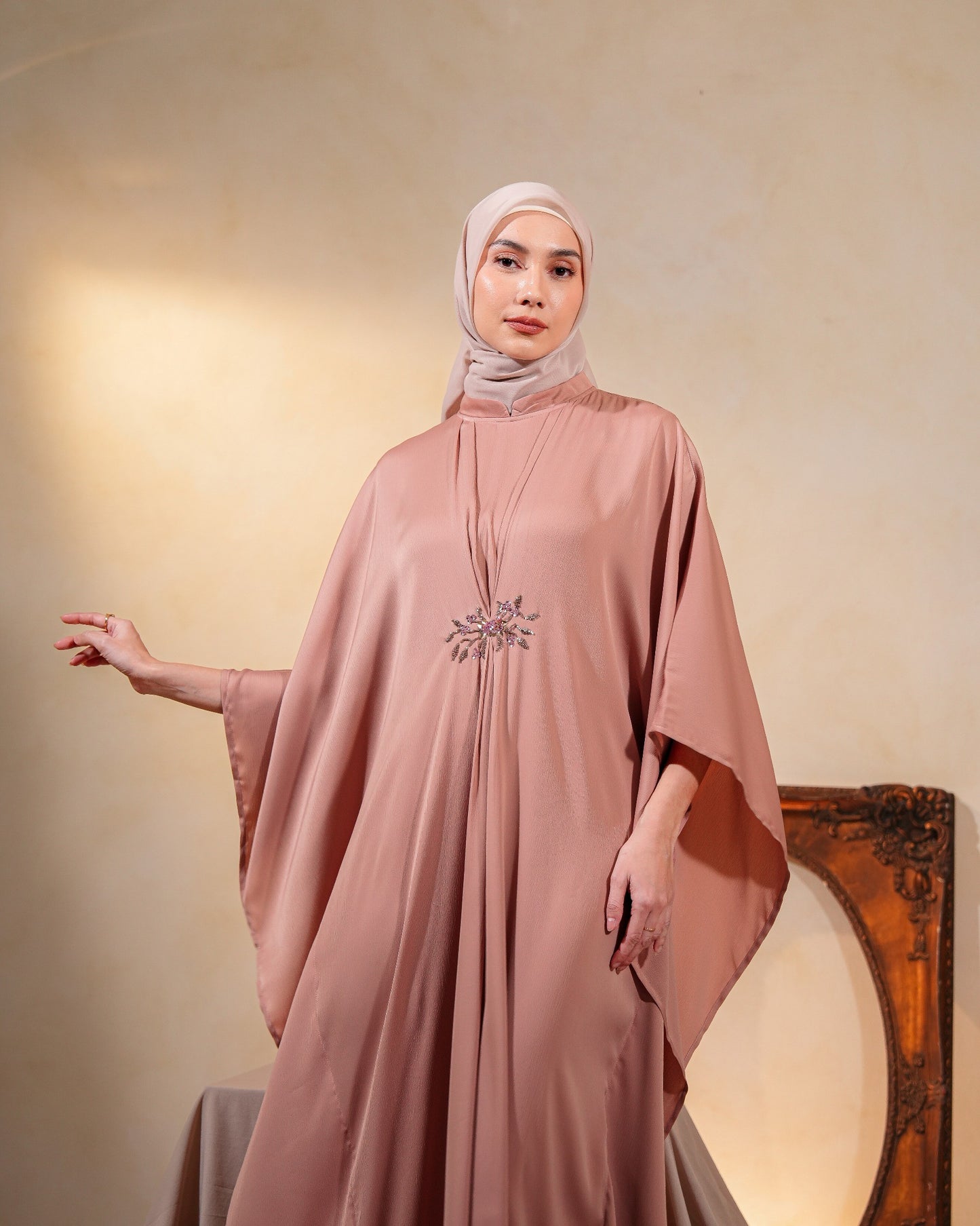 Kyrena Kaftan Privé