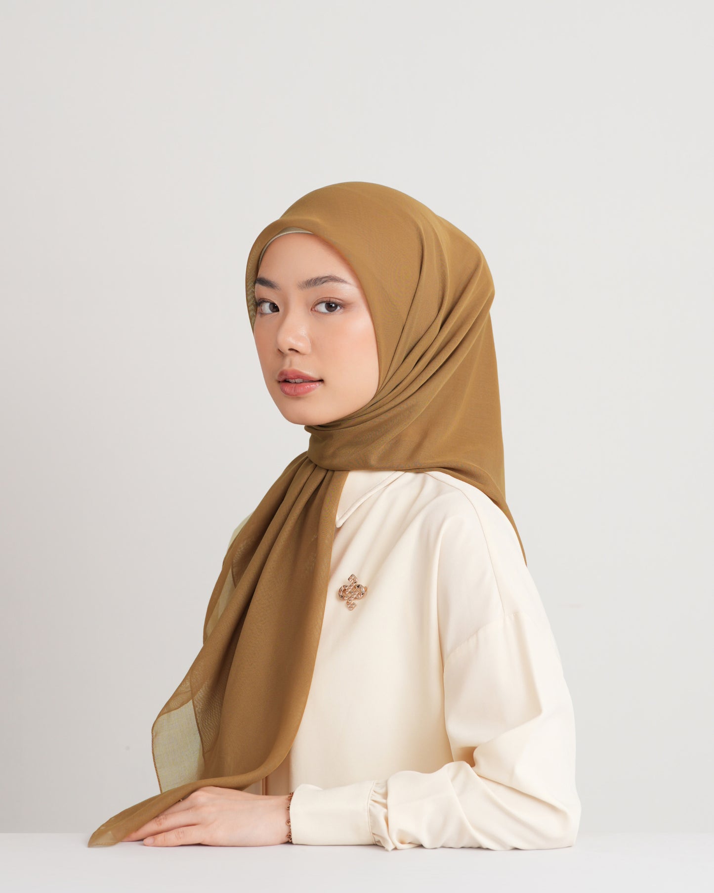 New HL Paris with Diamond Logo