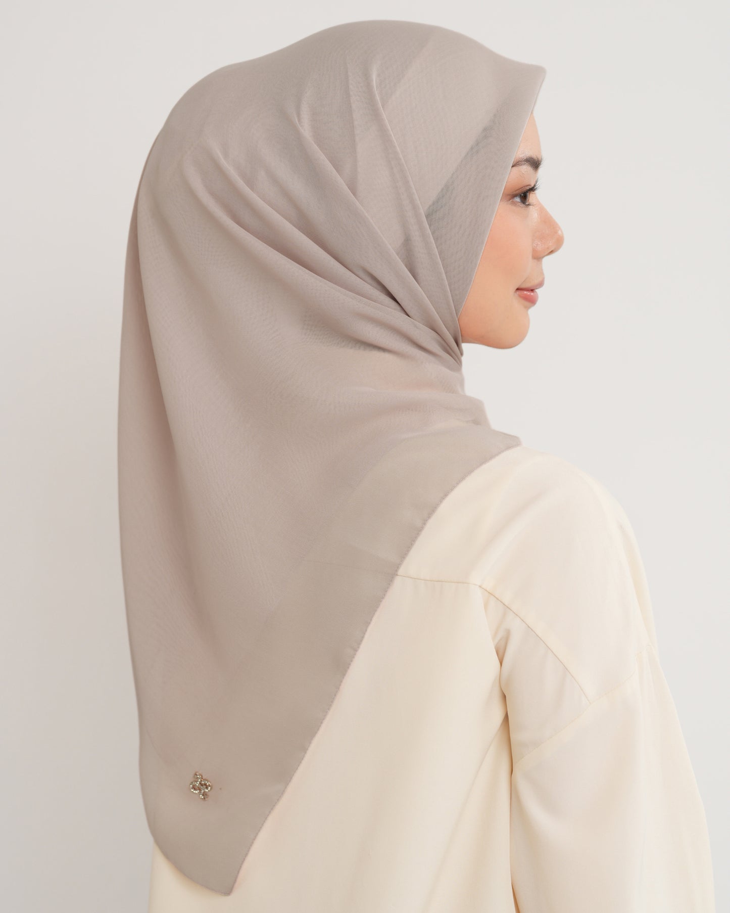 New HL Paris with Diamond Logo