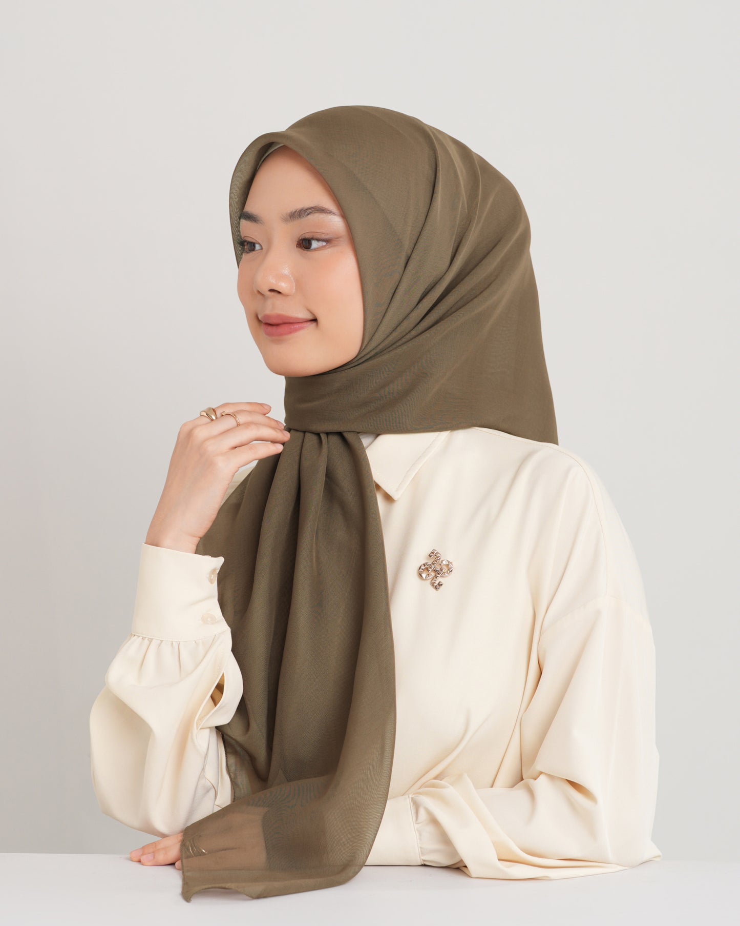 New HL Paris with Diamond Logo