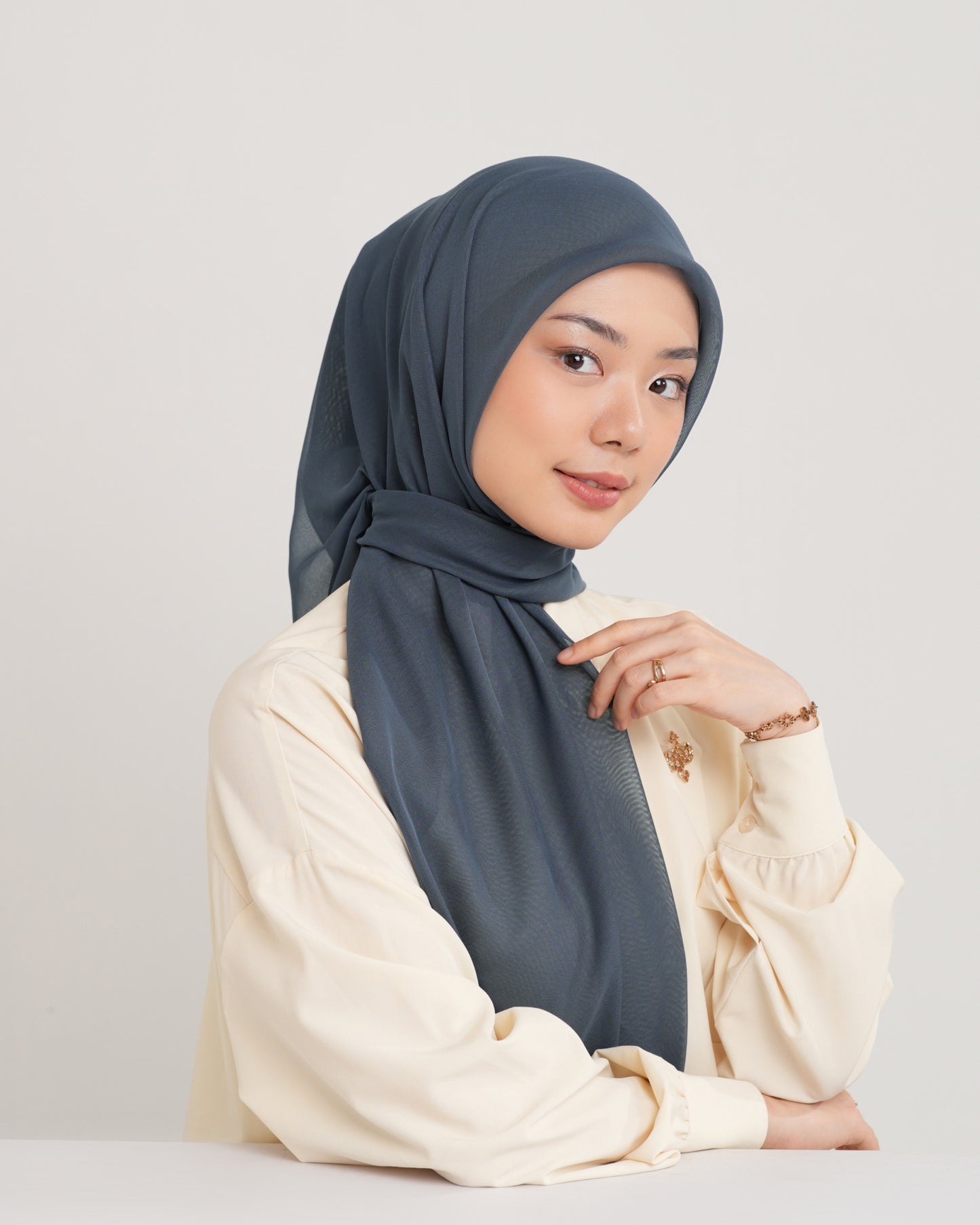 New HL Paris with Diamond Logo