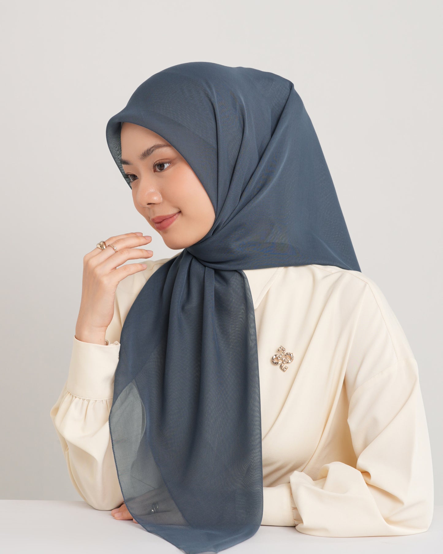 New HL Paris with Diamond Logo