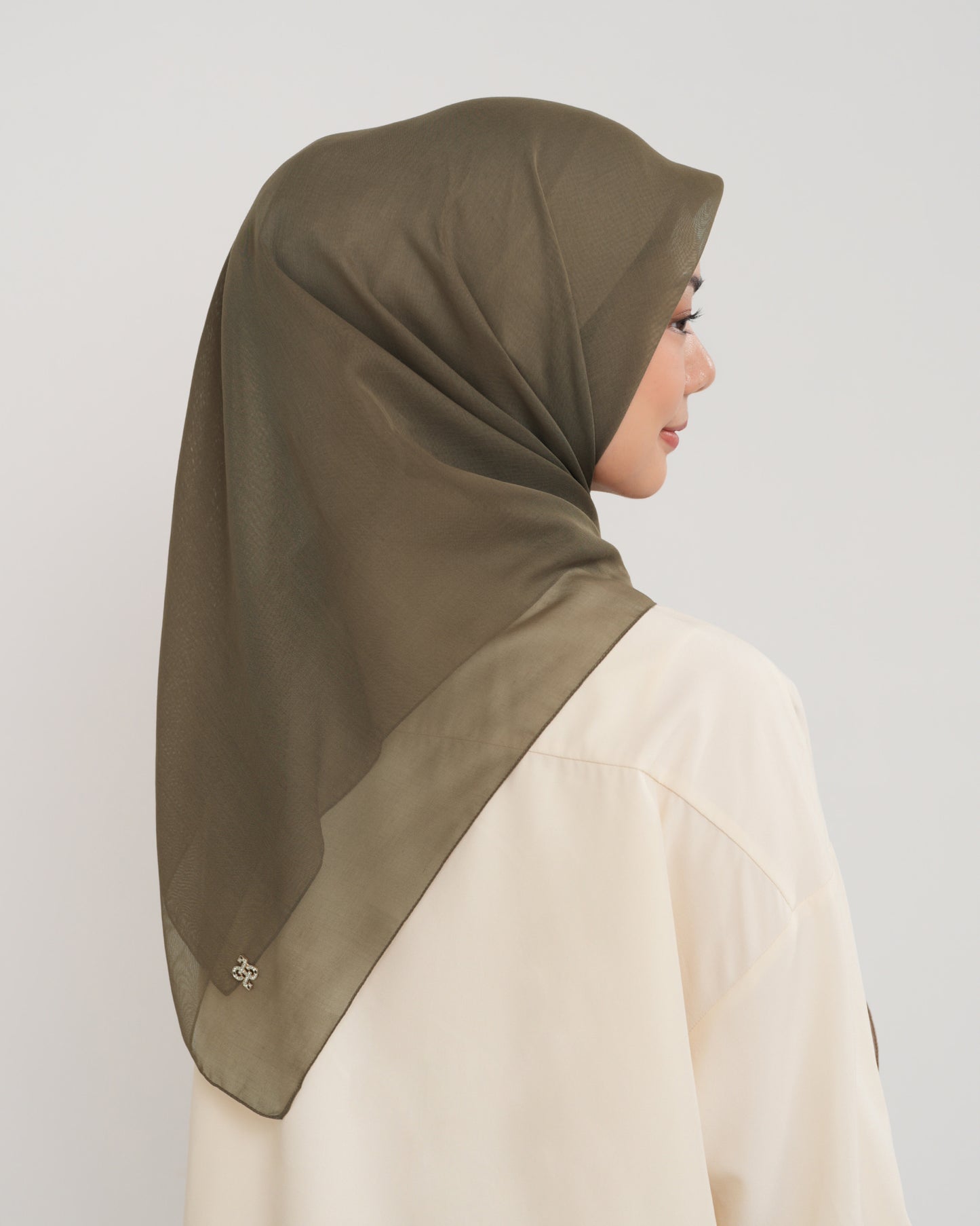 New HL Paris with Diamond Logo