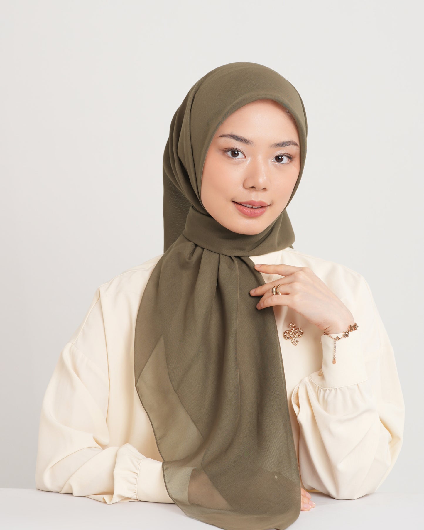 New HL Paris with Diamond Logo