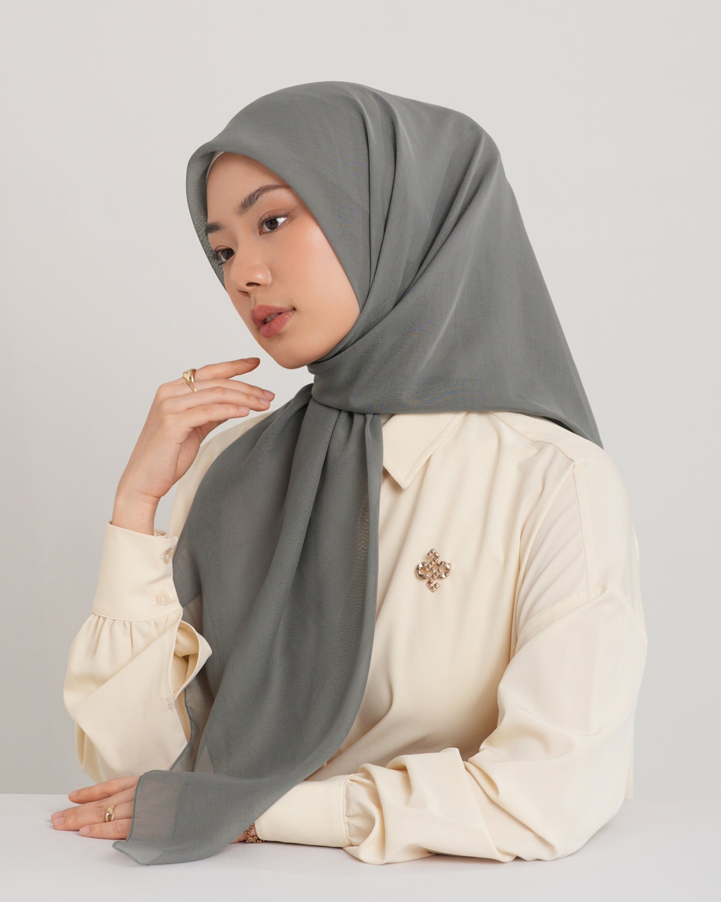 New HL Paris with Diamond Logo