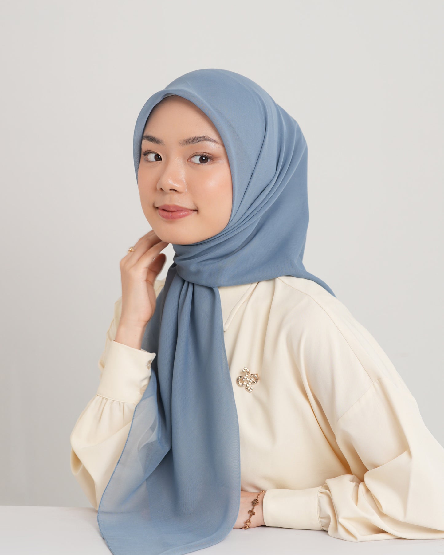 New HL Paris with Diamond Logo