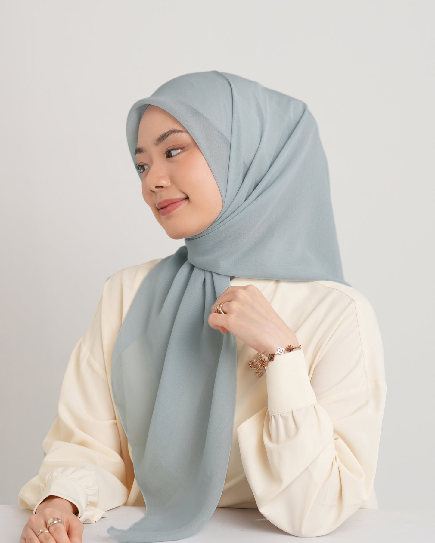 New HL Paris with Diamond Logo