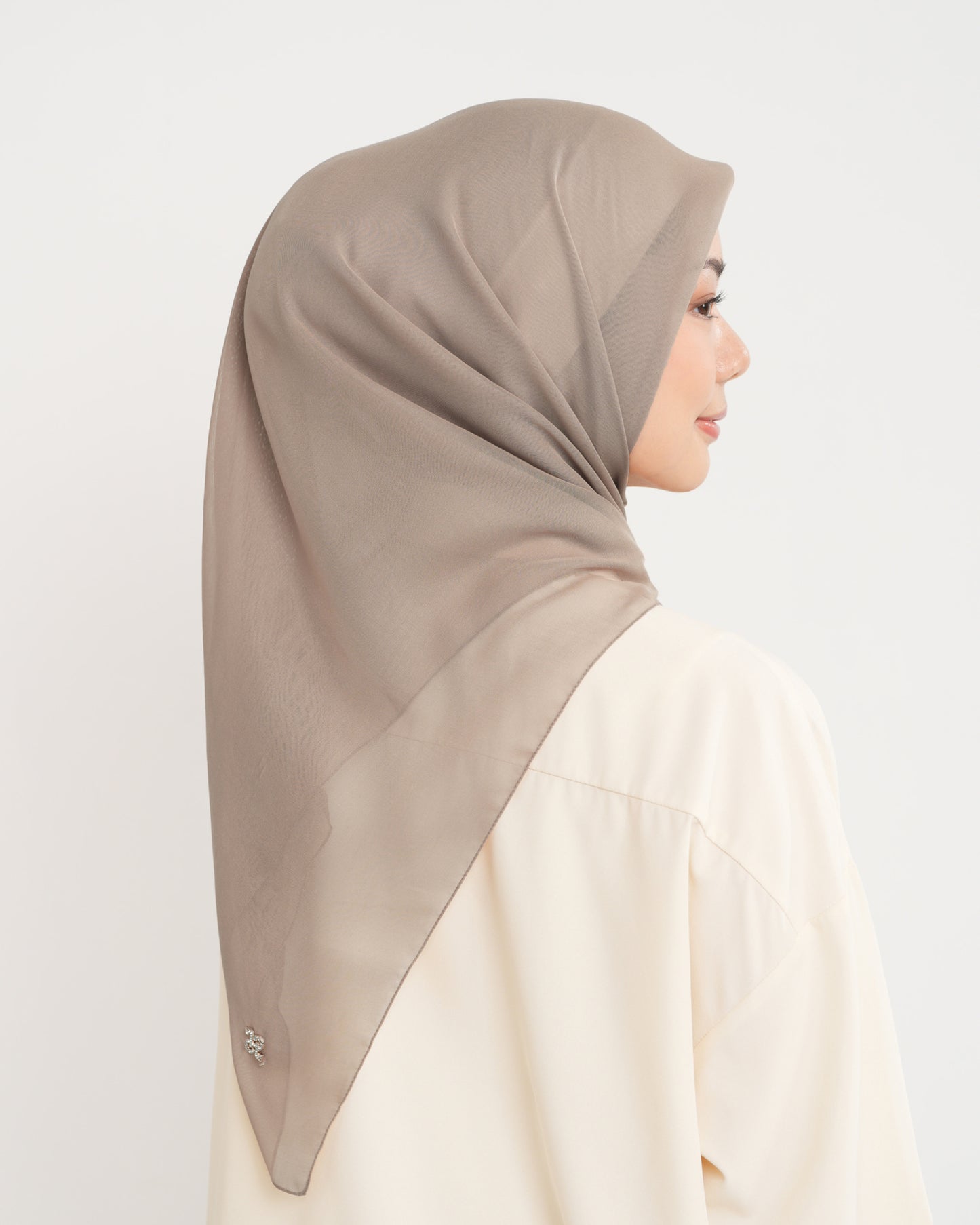 New HL Paris with Diamond Logo