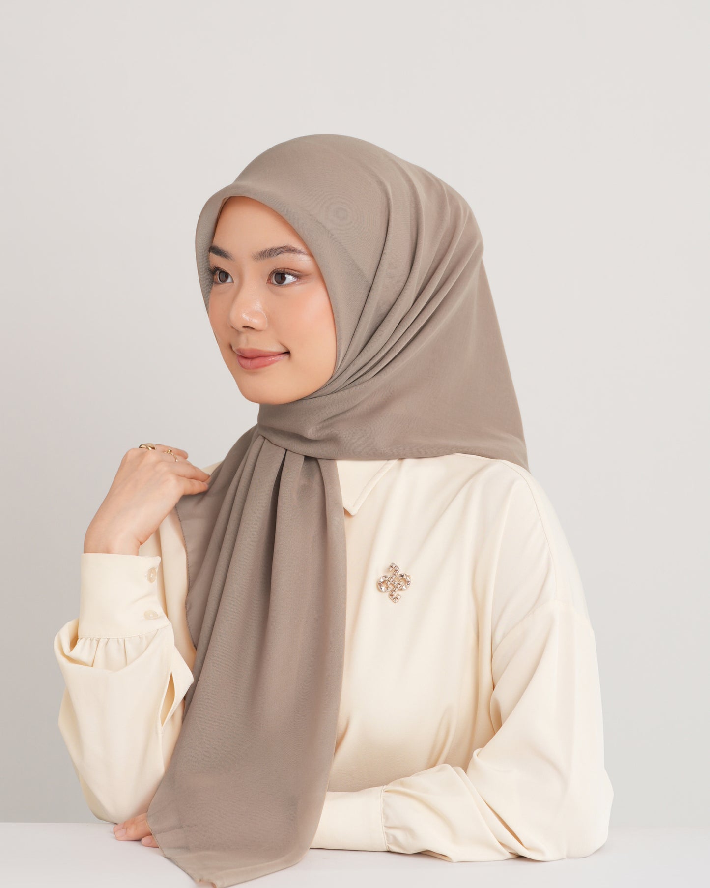 New HL Paris with Diamond Logo