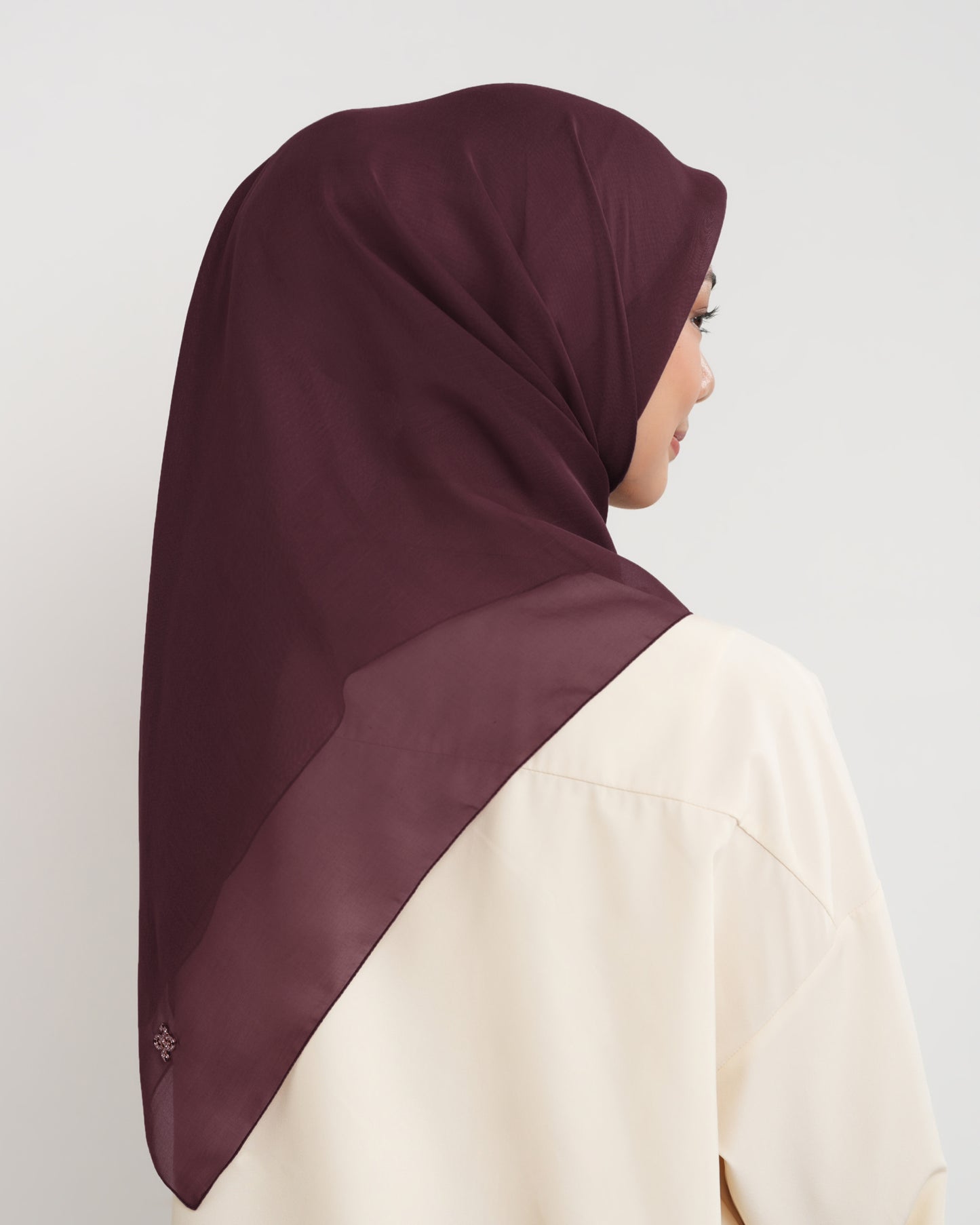 New HL Paris with Diamond Logo