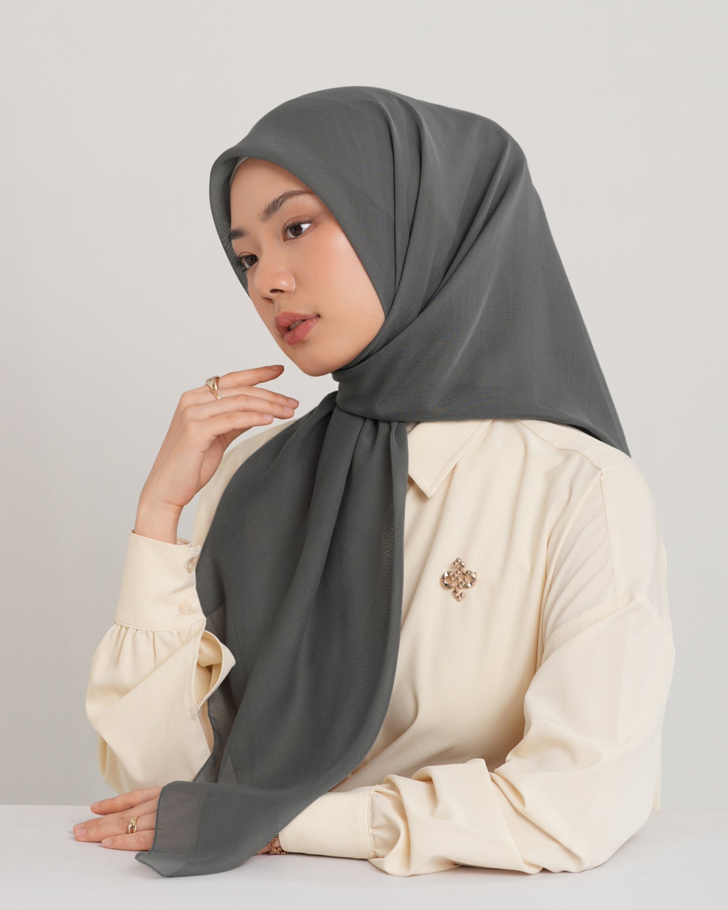 New HL Paris with Diamond Logo