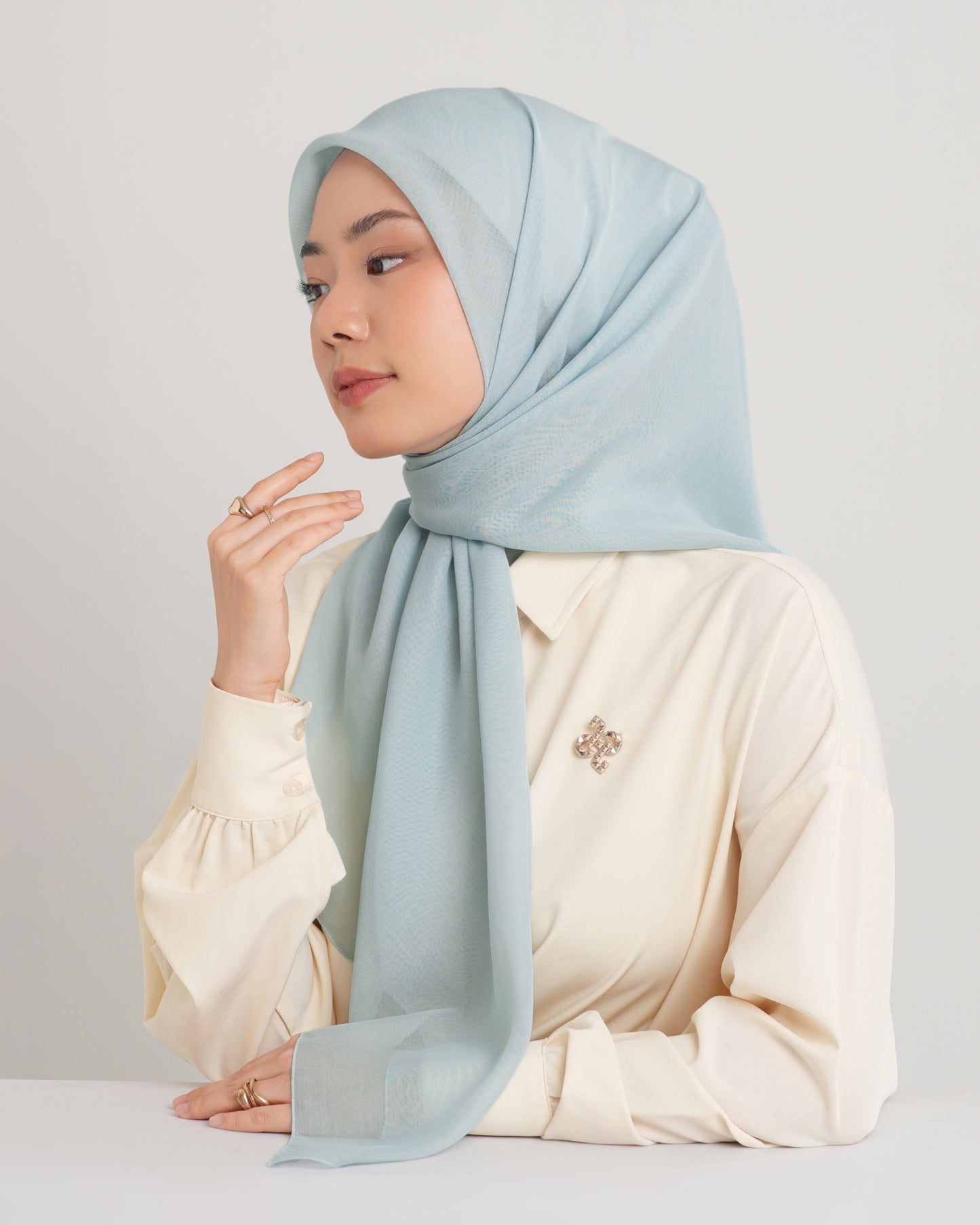 New HL Paris with Diamond Logo