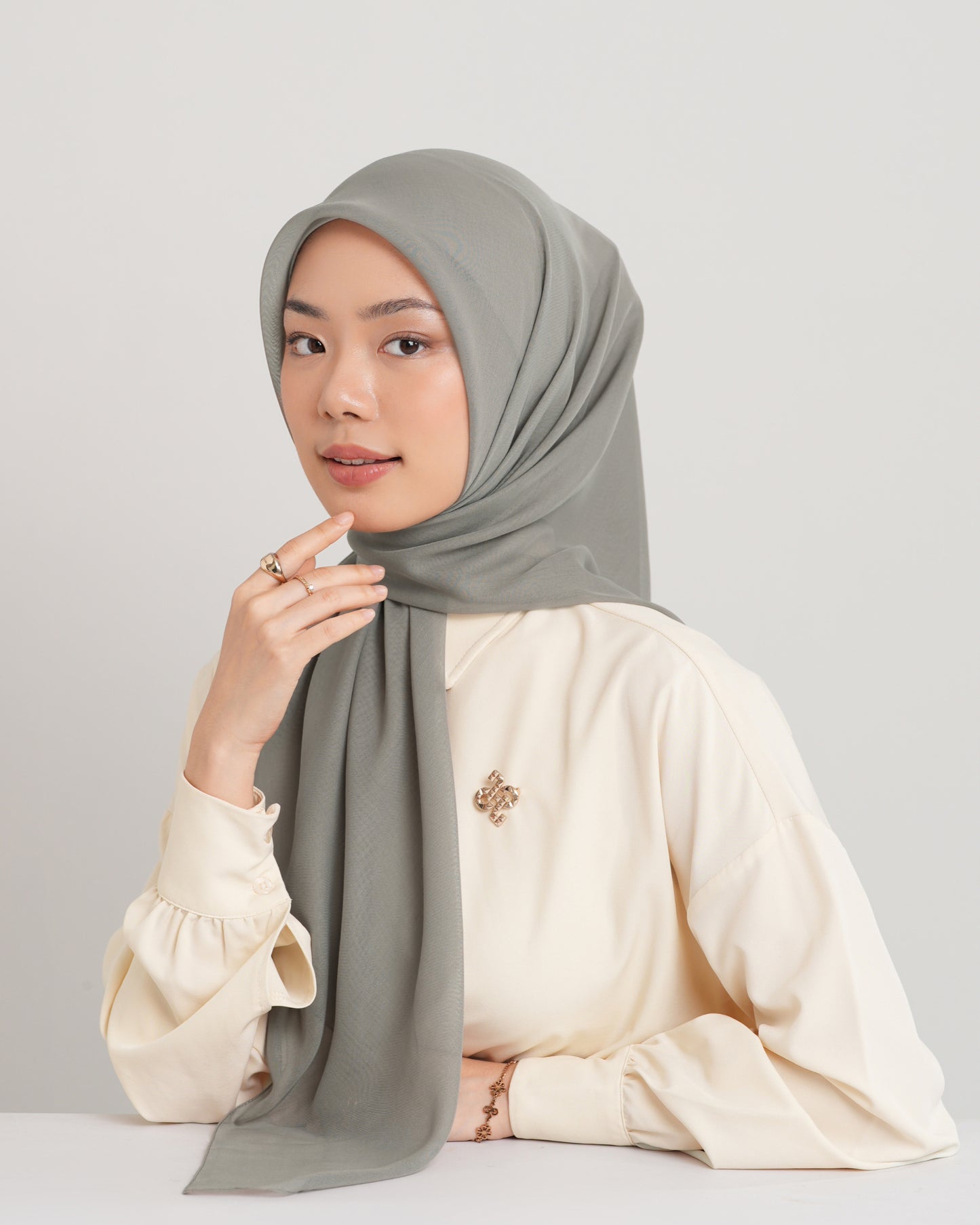 New HL Paris with Diamond Logo