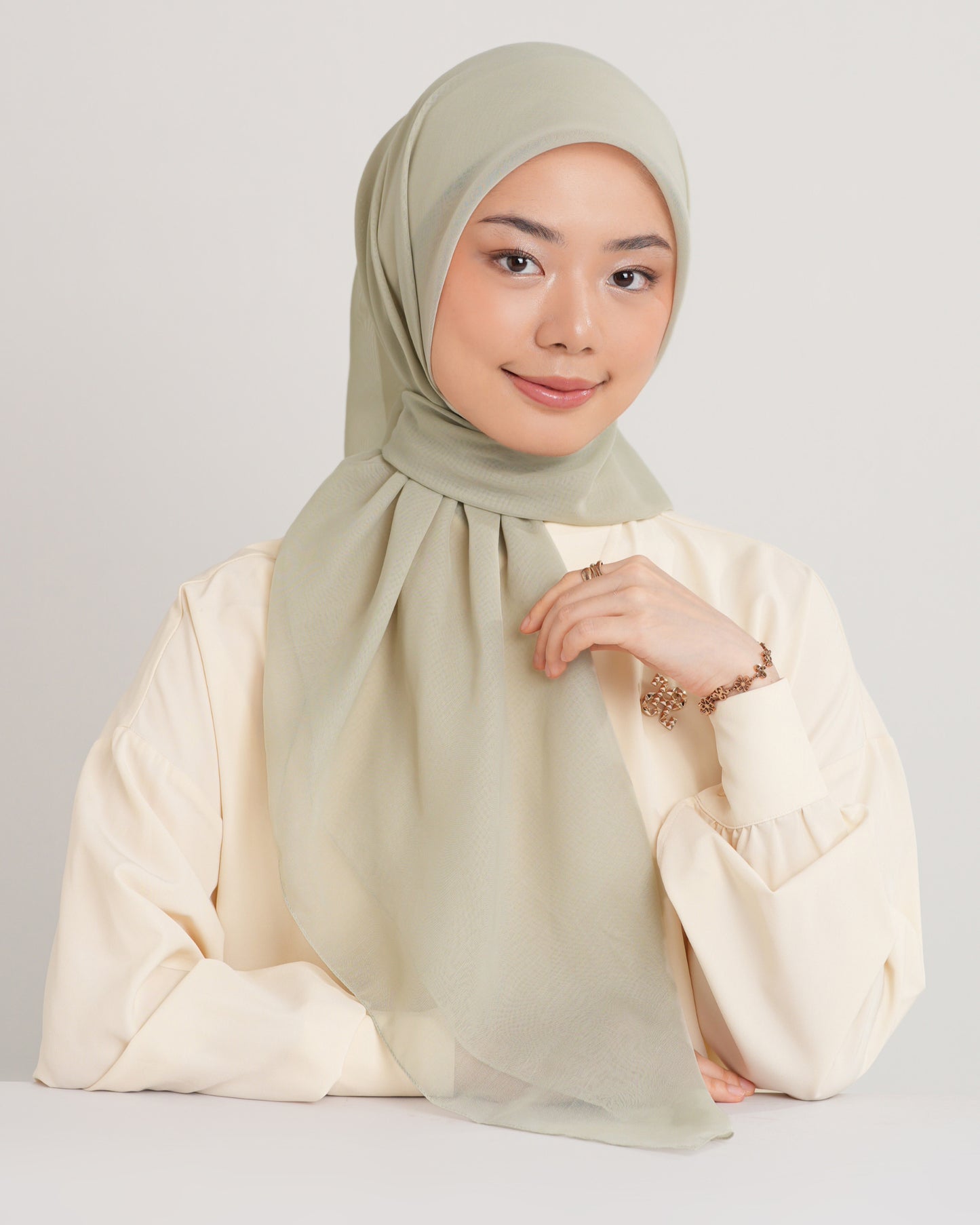 New HL Paris with Diamond Logo