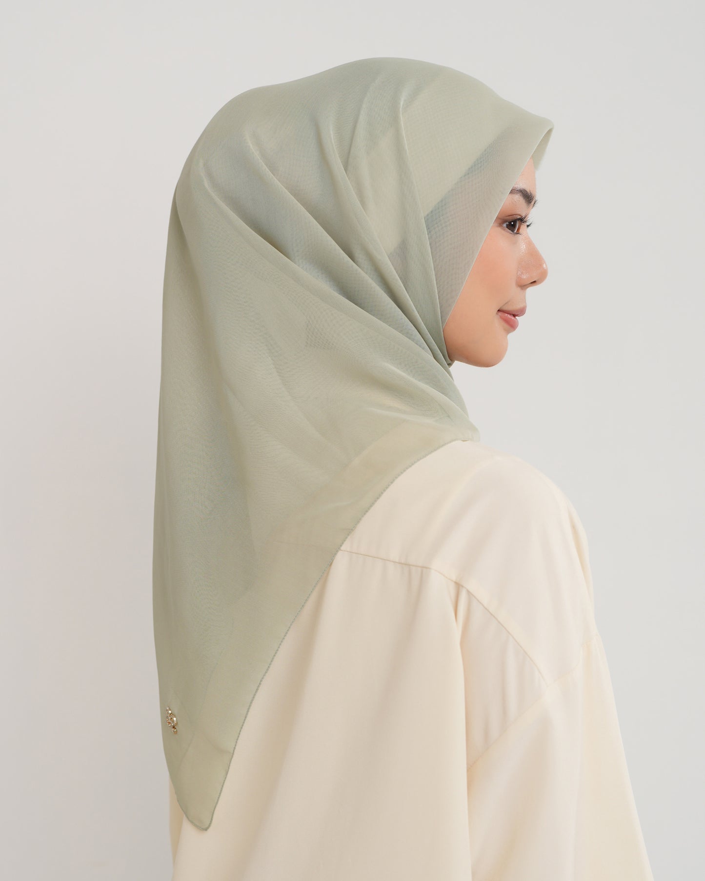 New HL Paris with Diamond Logo