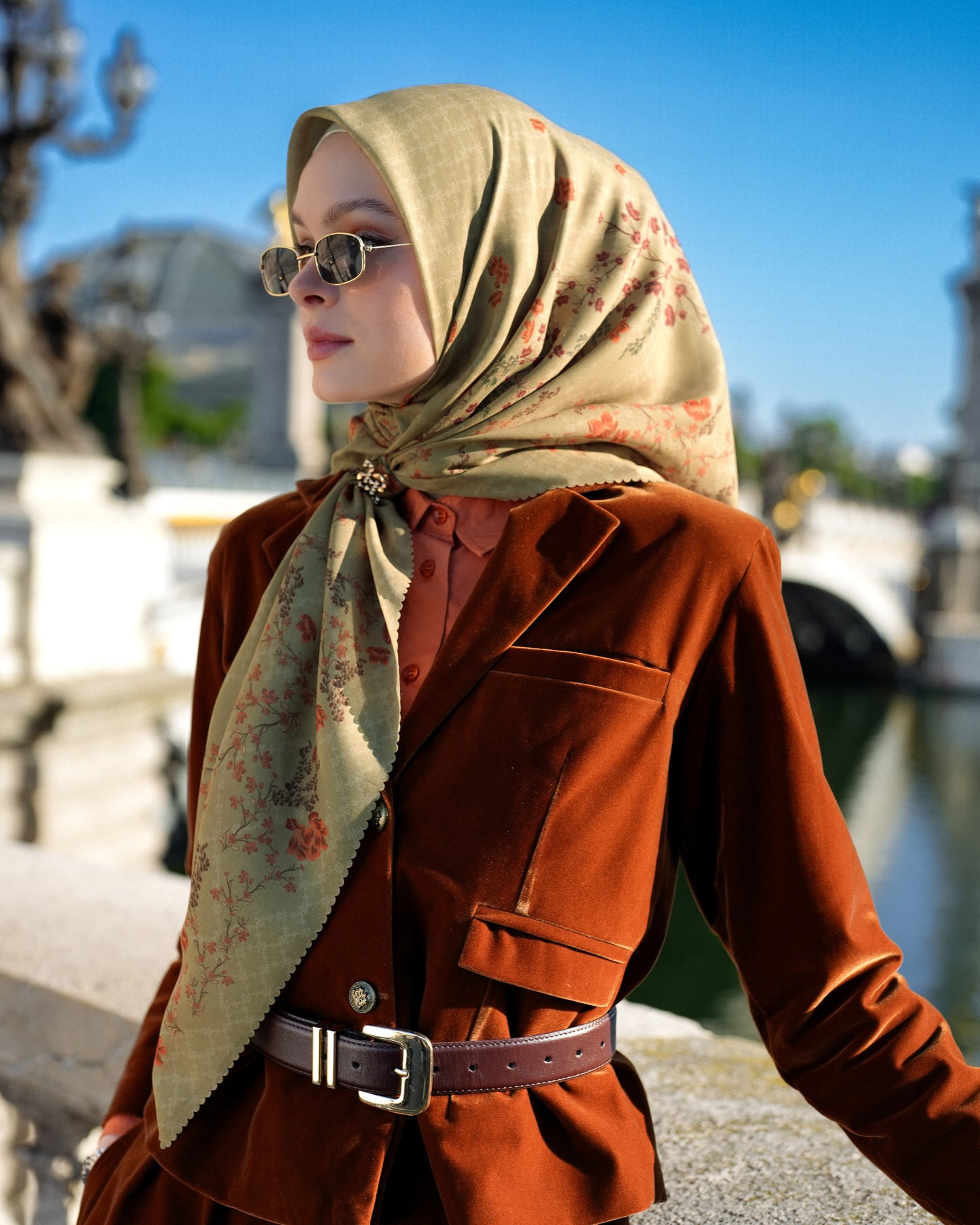 Roza Scarf