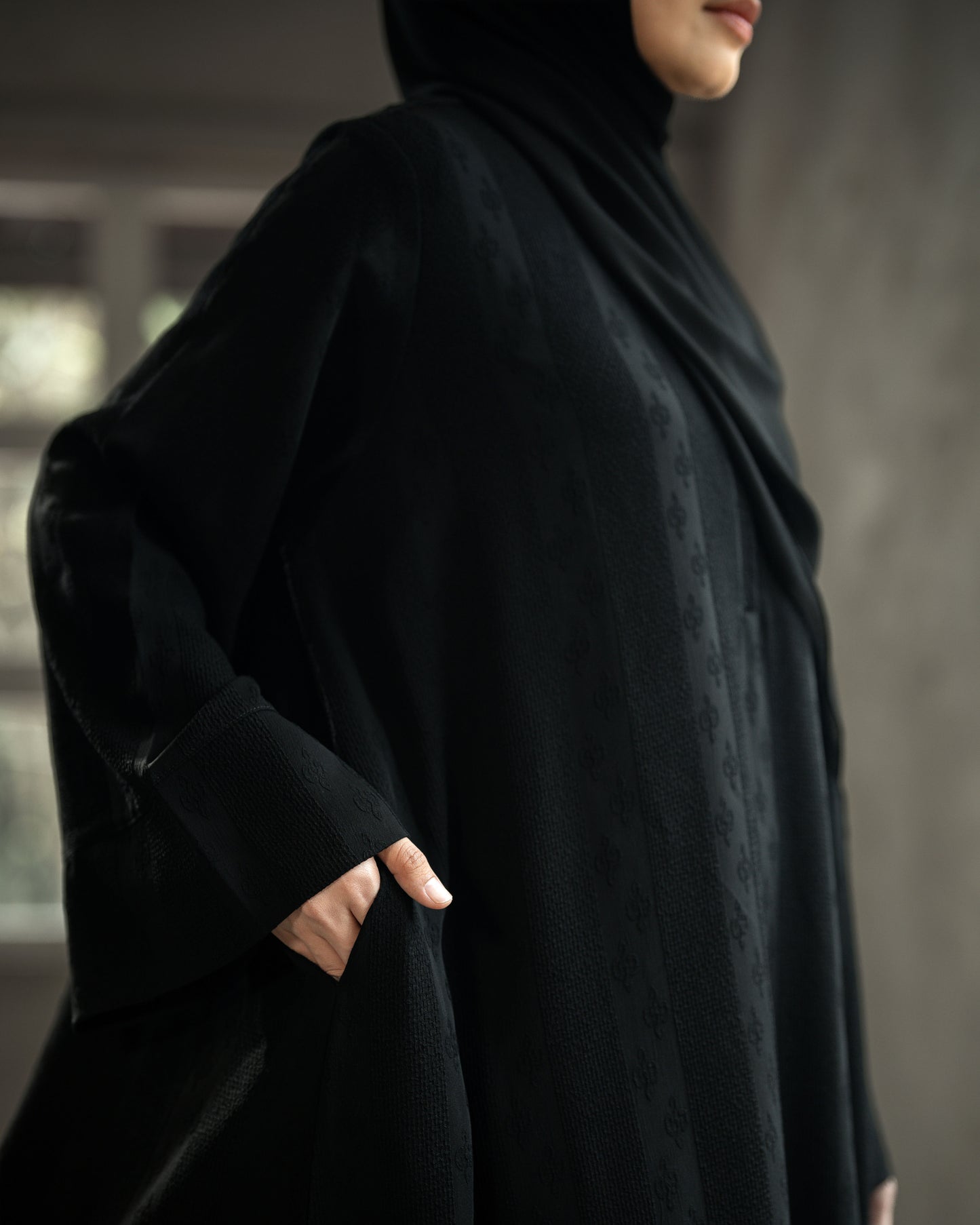 Naeema Abaya