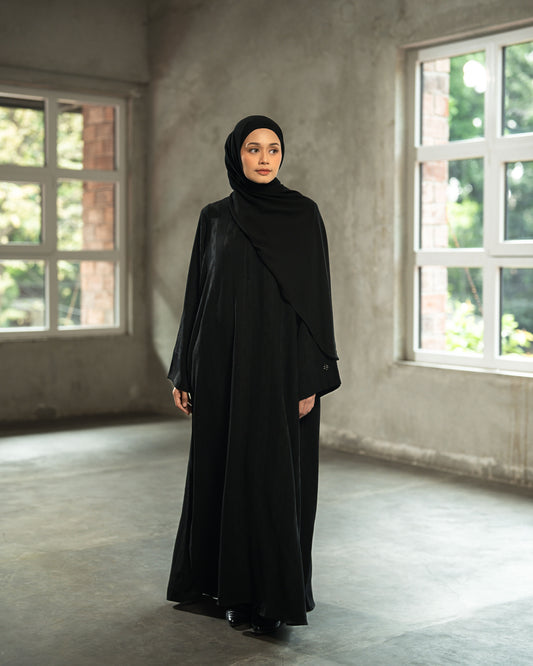 Naeema Abaya