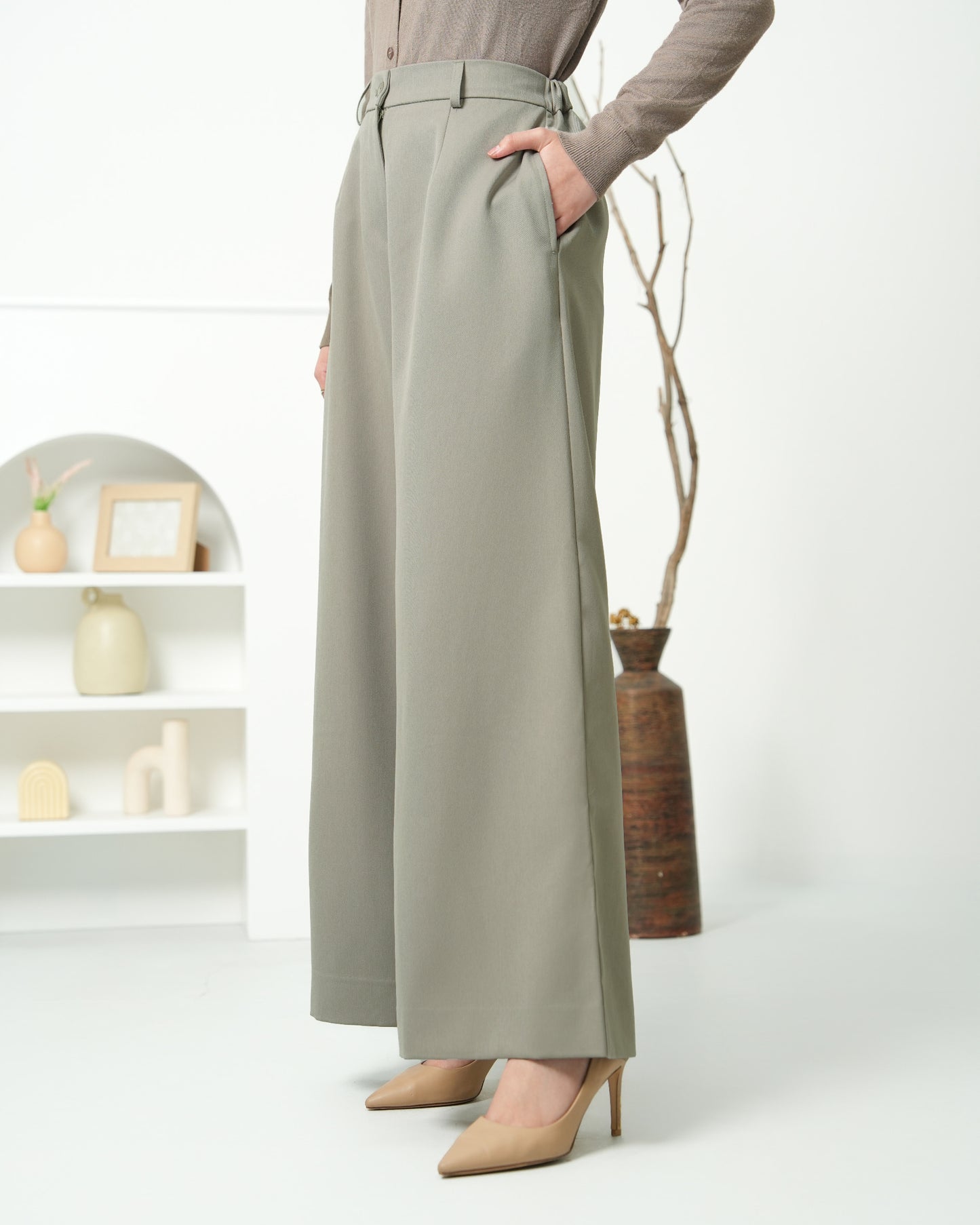 Alvea Pants