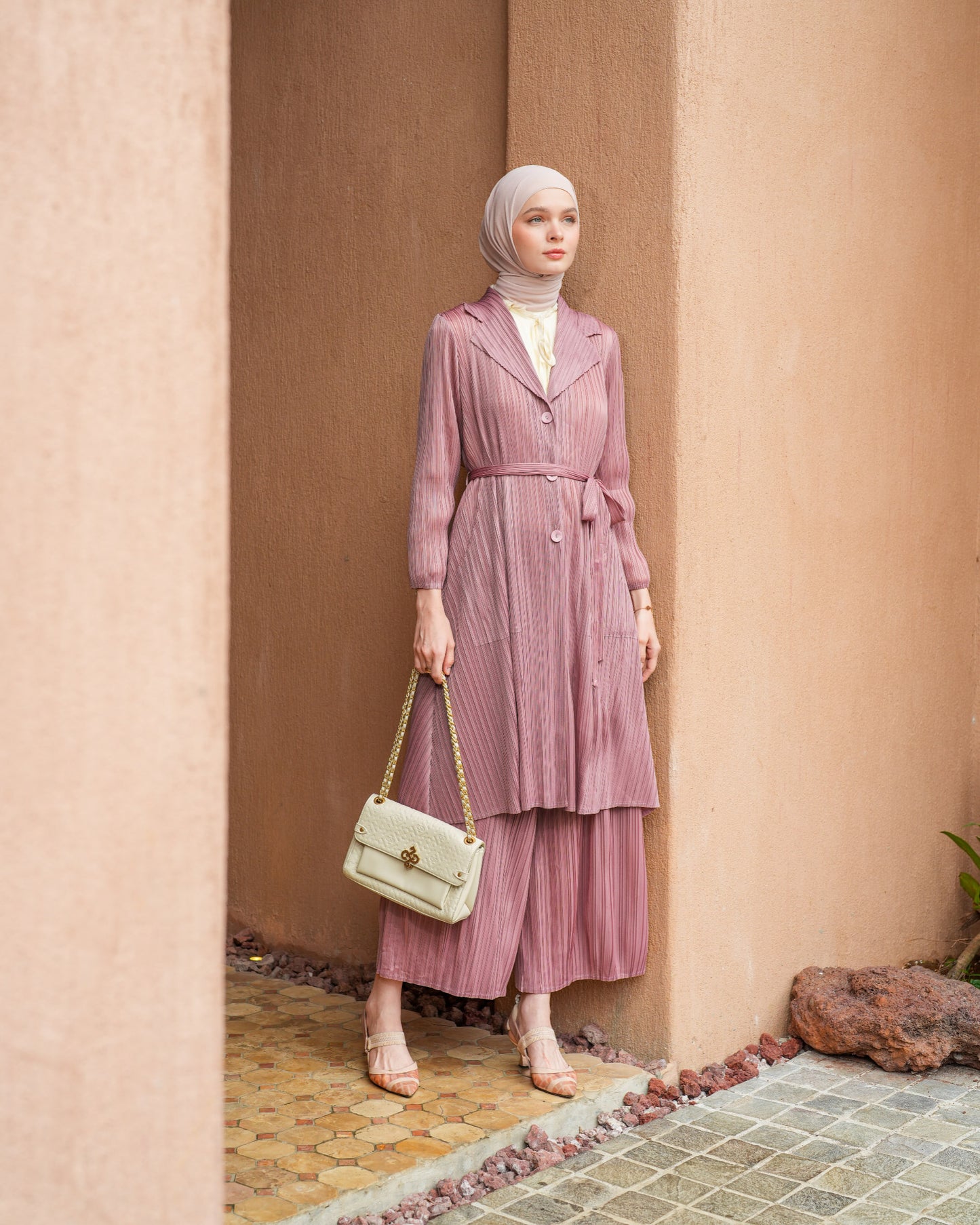 Ayumi Pleated Pants
