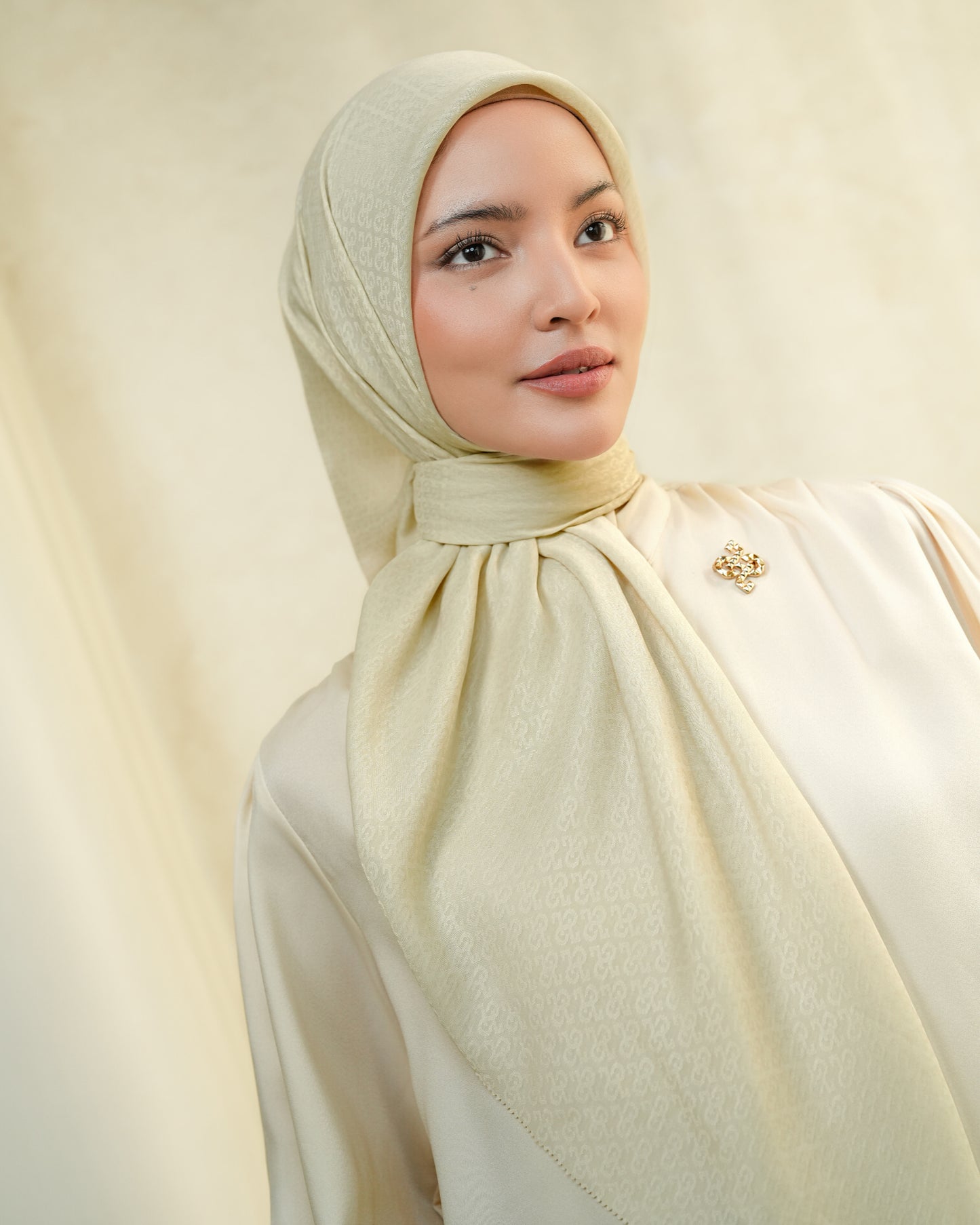 Faiba Emboss Scarf