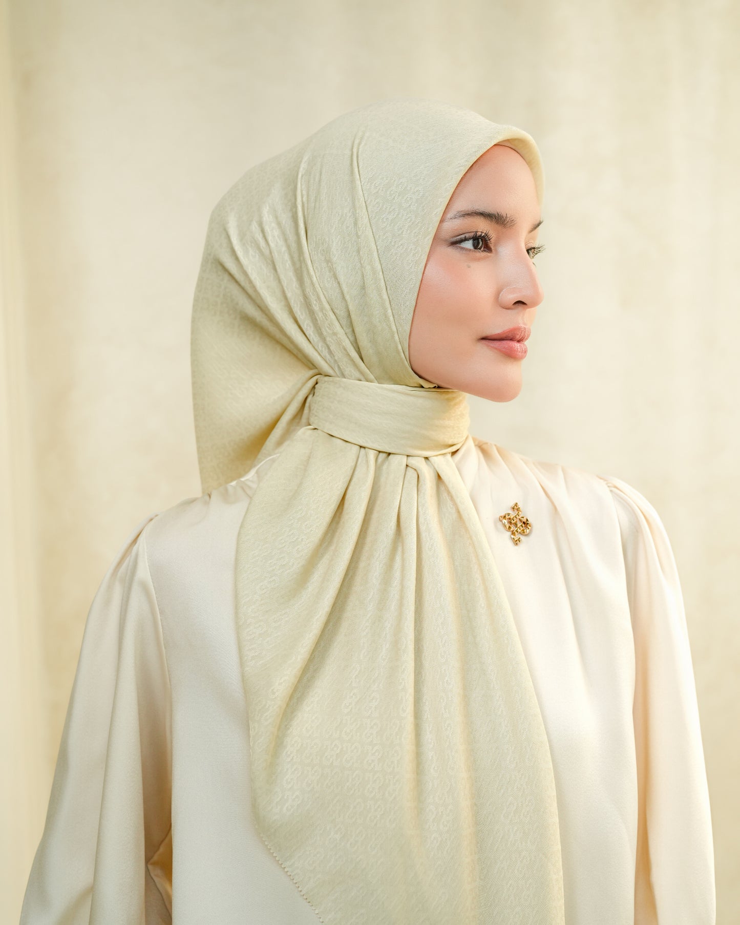 Faiba Emboss Scarf