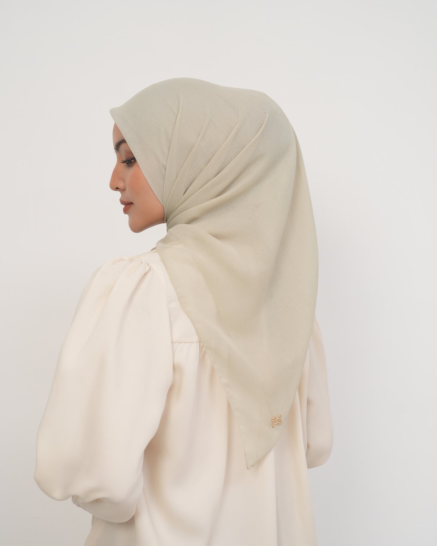 NEW HL Paris Gold Plat