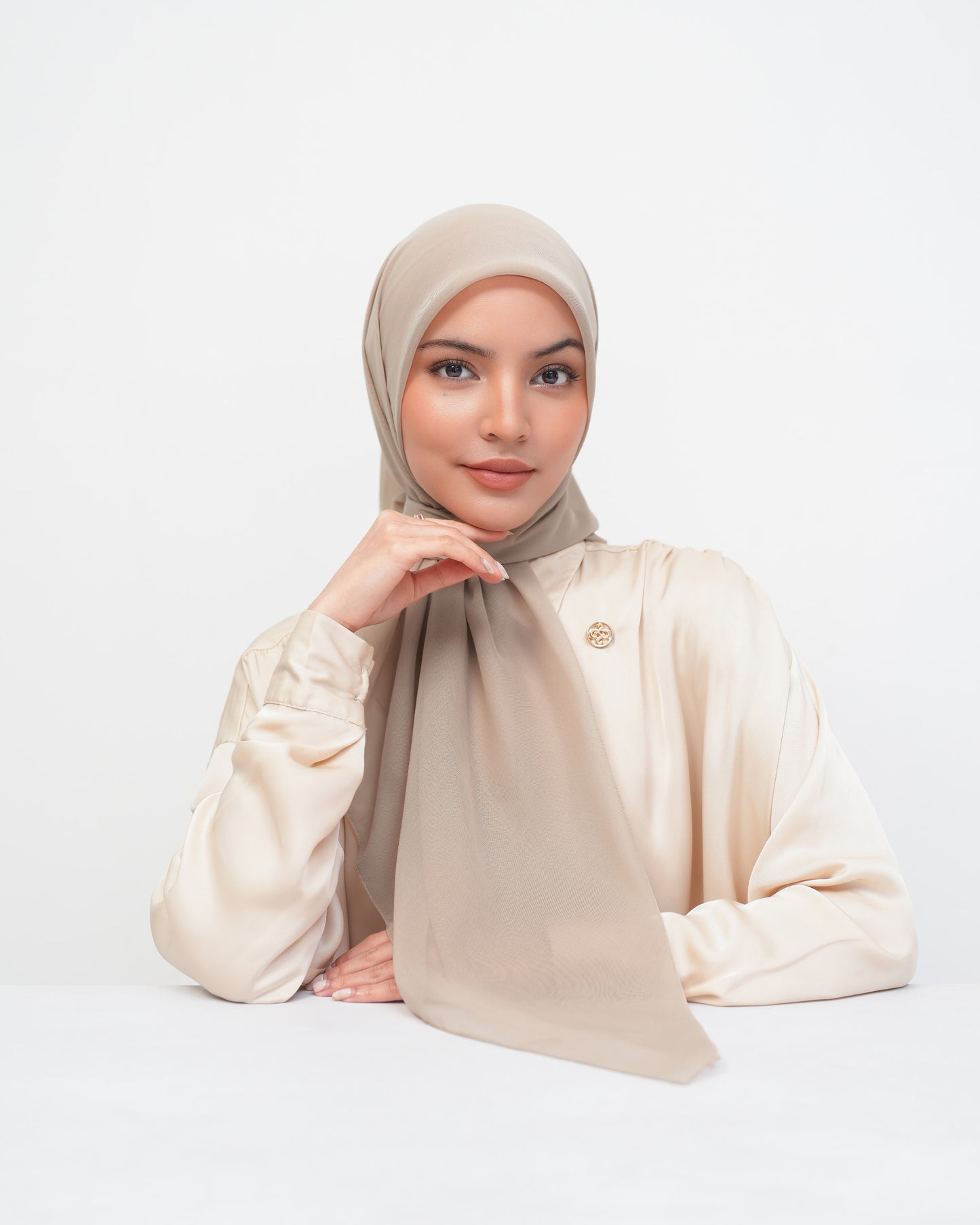 NEW HL Paris Gold Plat