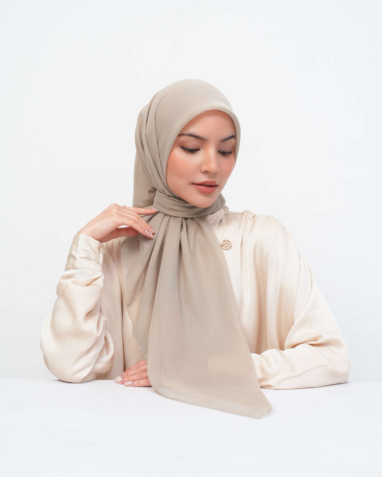 NEW HL Paris Gold Plat