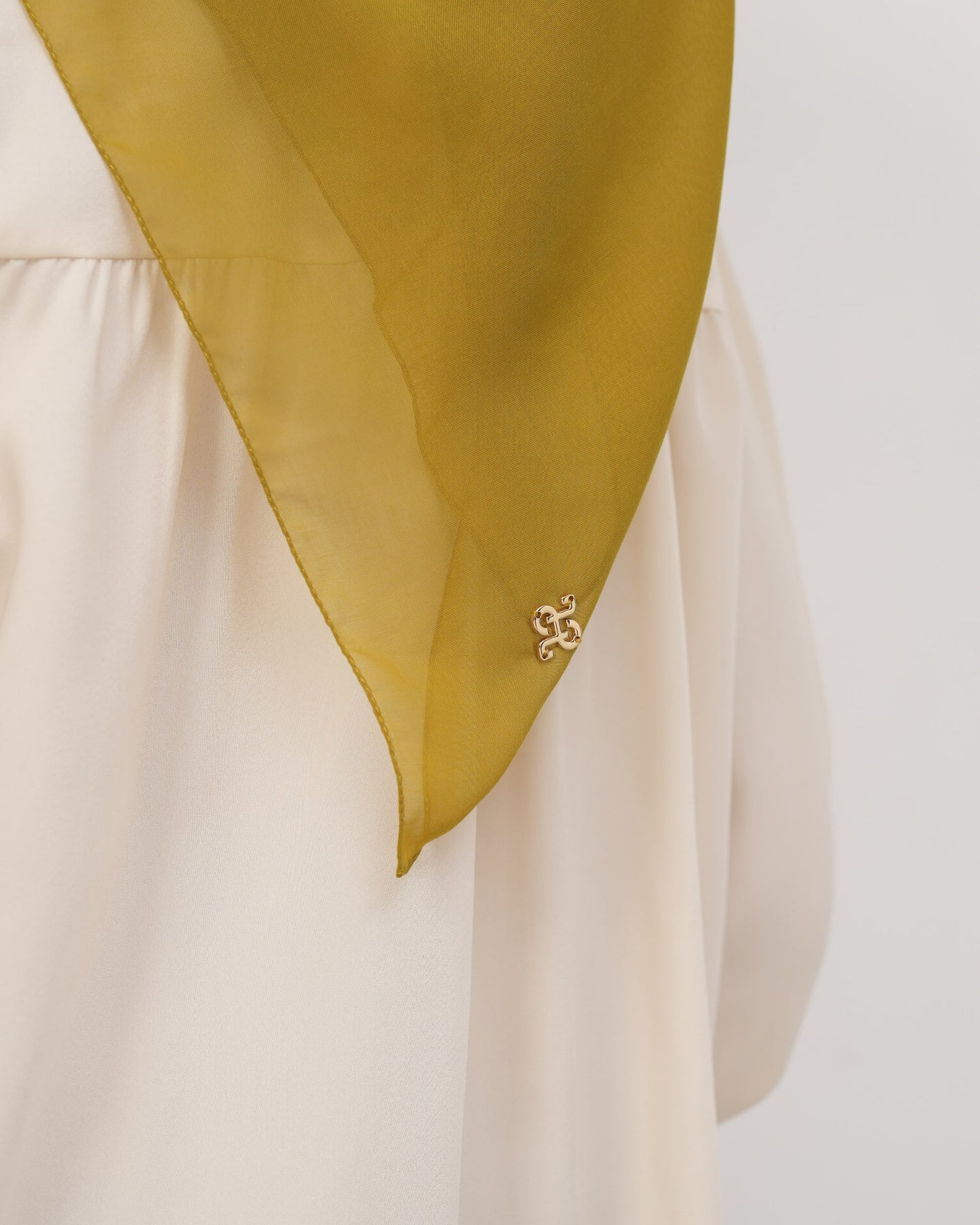 NEW HL Paris Gold Plat