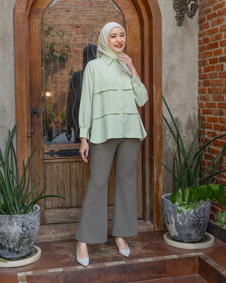 Lora Flare Pants