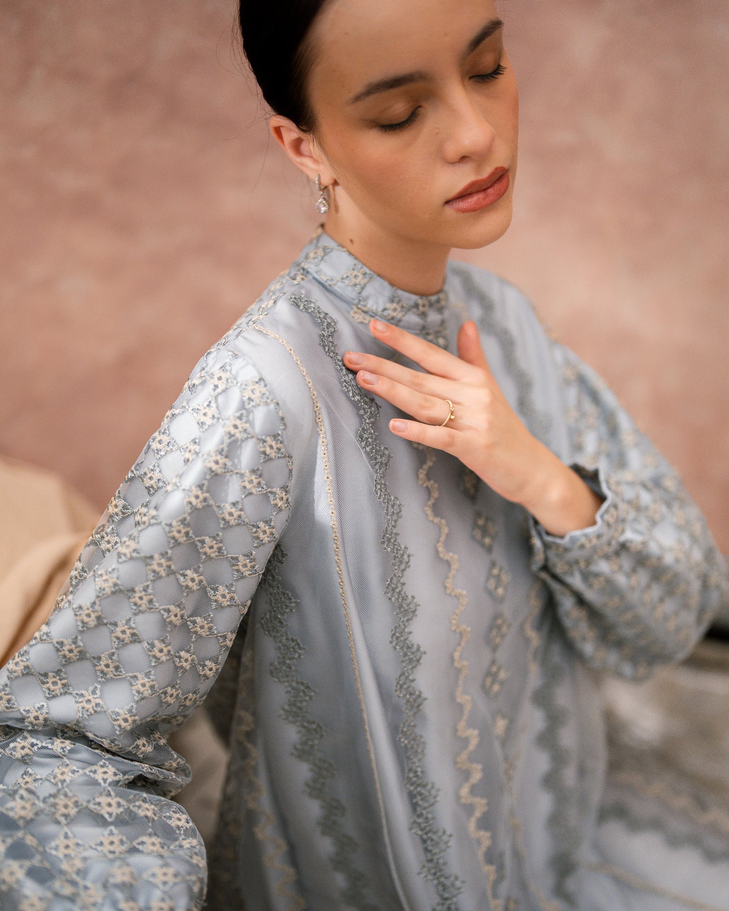 Nura Lace Dress (Minor Product)
