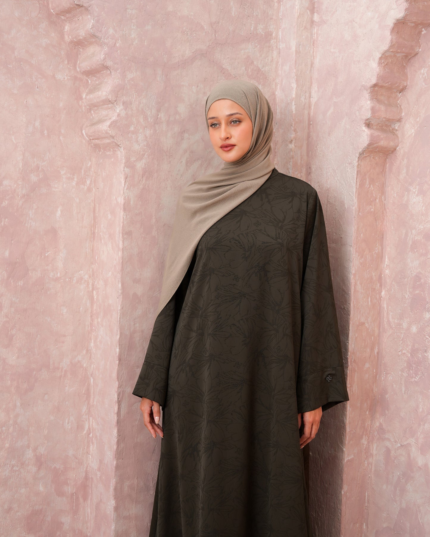 Luma Abaya Dress