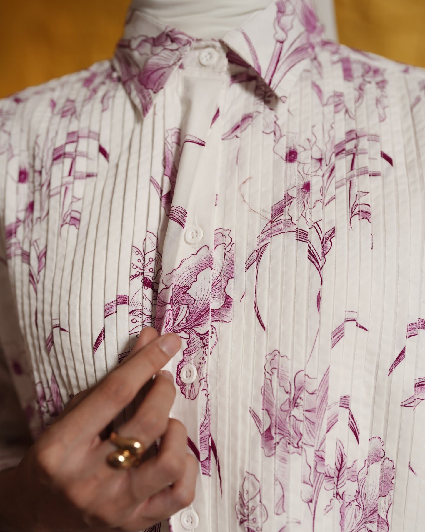 Calla Opnaisel Shirt by HL Lume