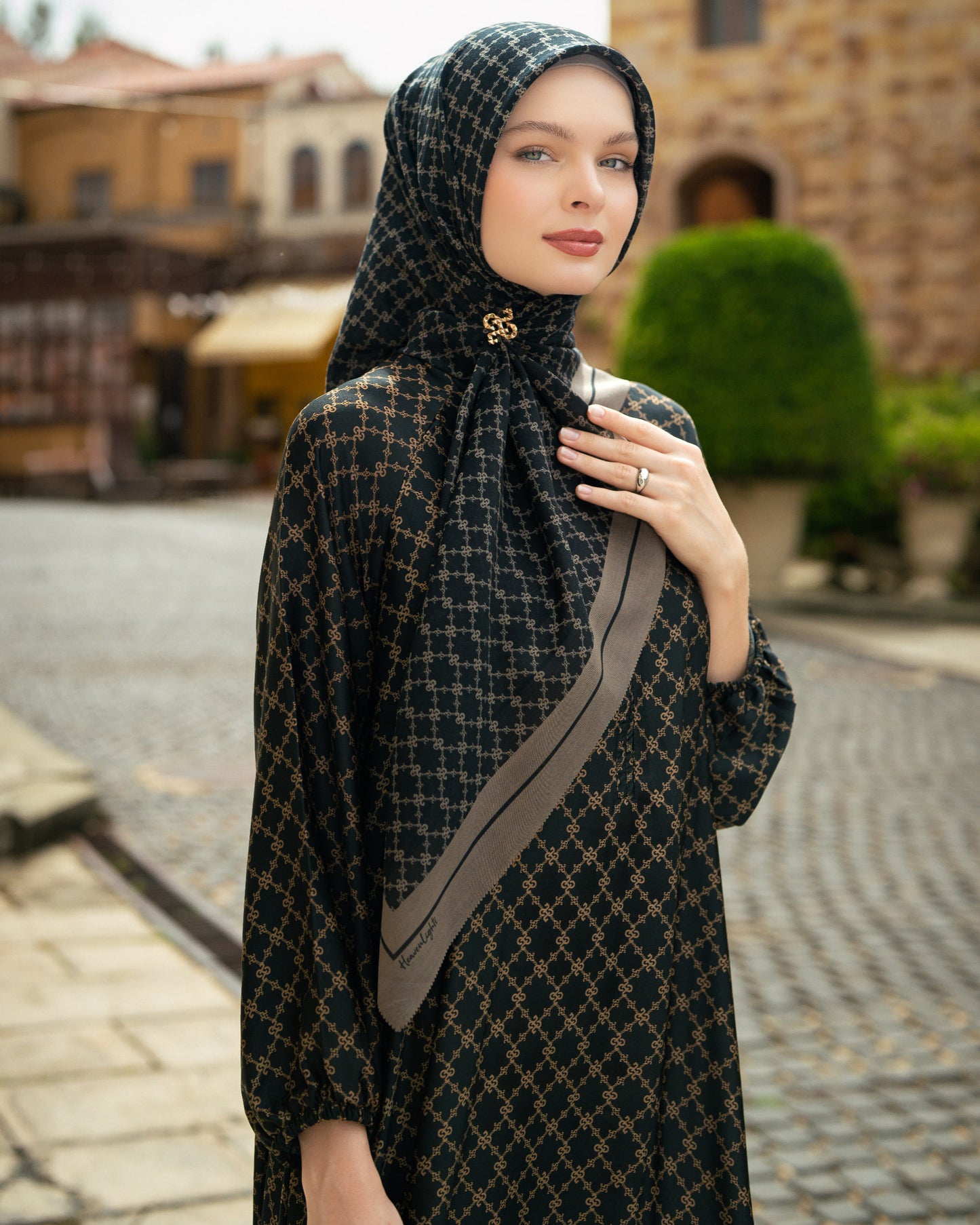 Serenite Scarf